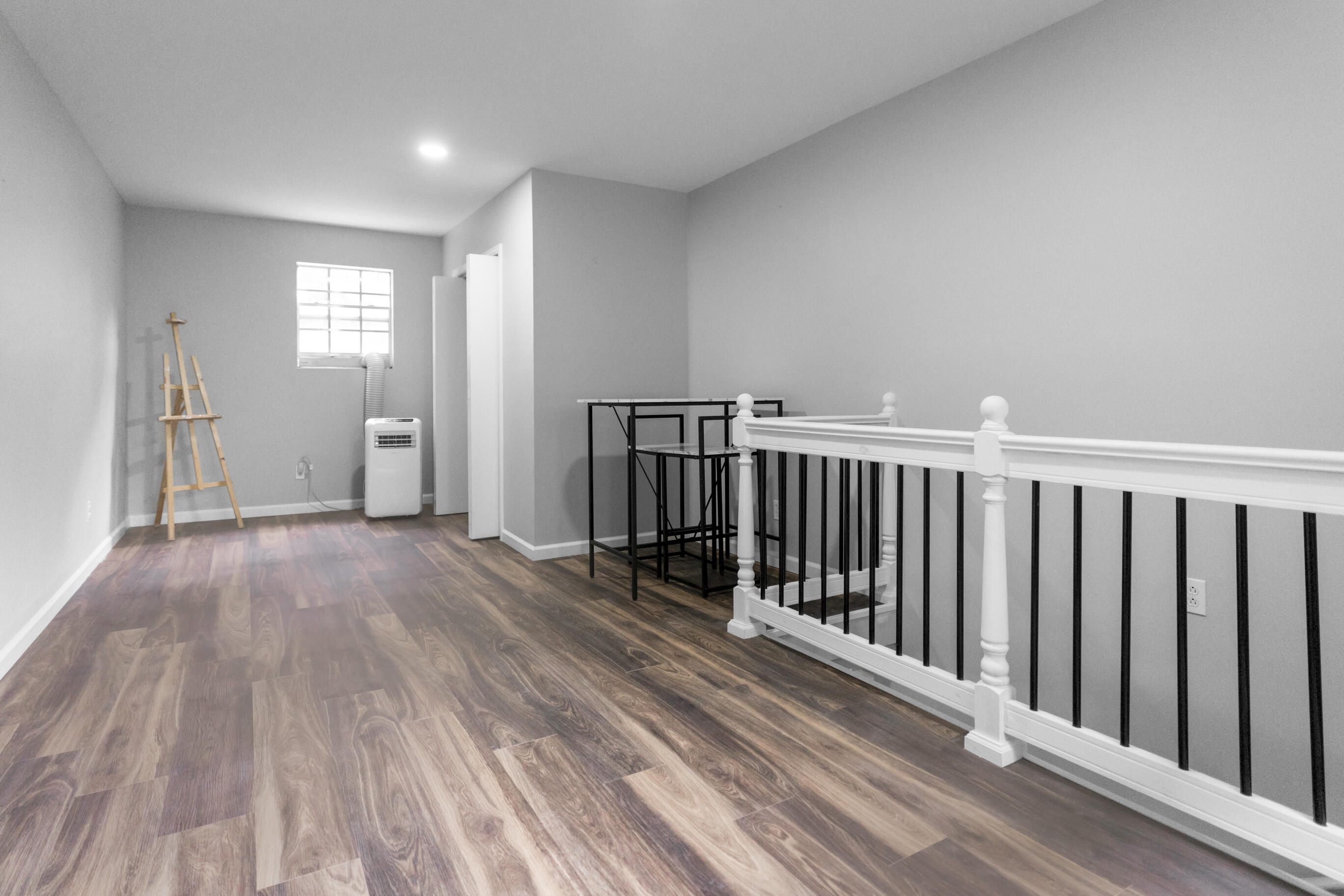 1204 N Long Hollow Road
