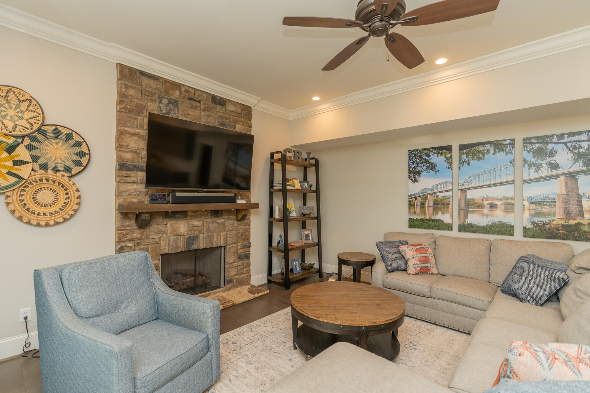 3564 Sweetshrub Way