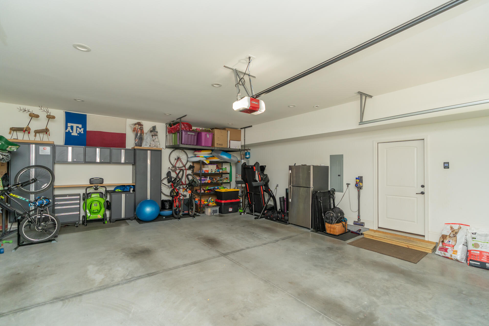 3564 Sweetshrub Way