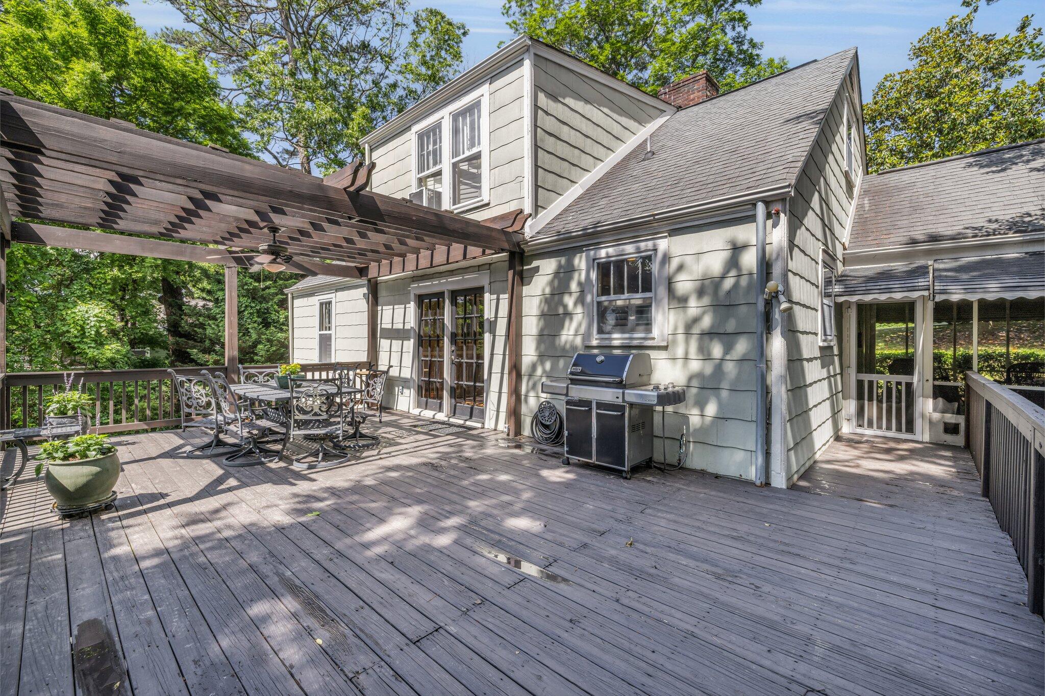 122 Hilltop Drive