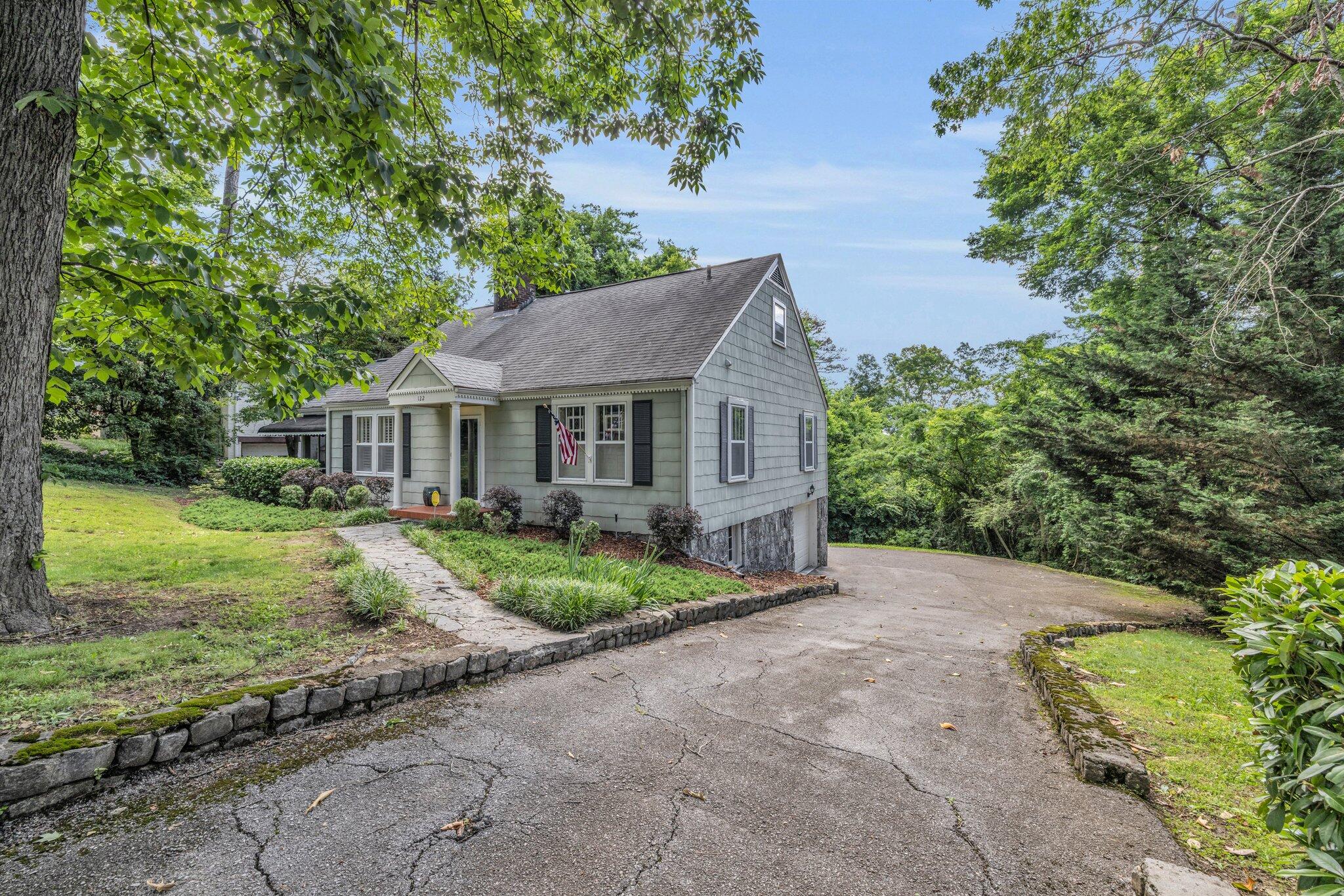 122 Hilltop Drive