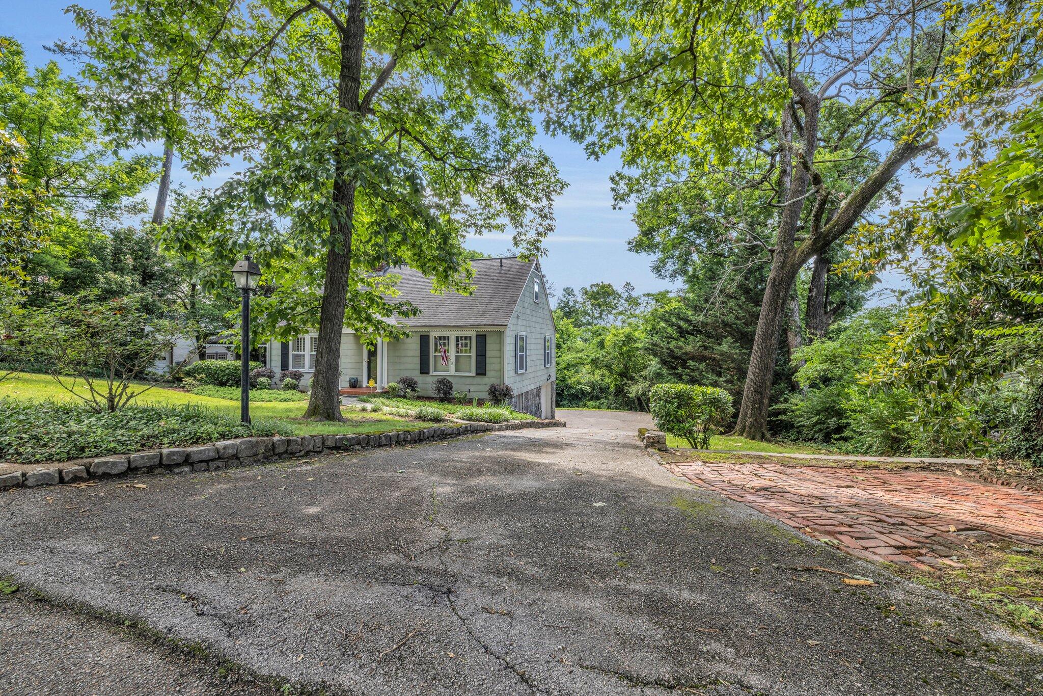 122 Hilltop Drive