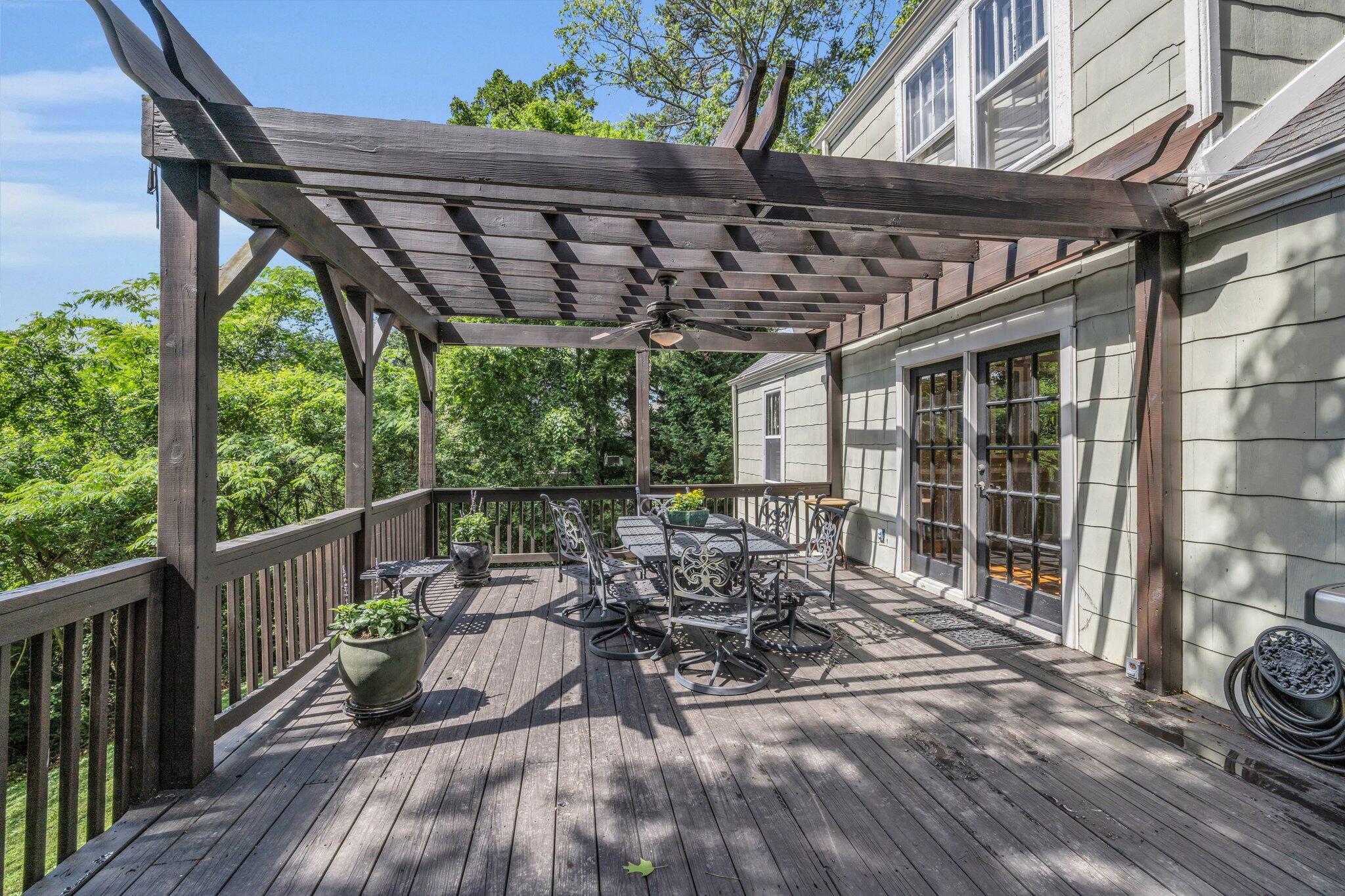 122 Hilltop Drive