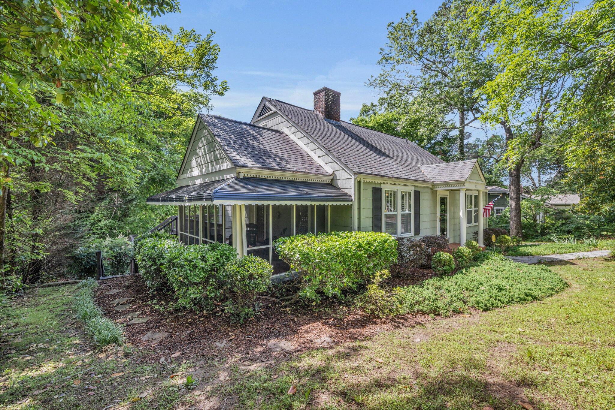 122 Hilltop Drive