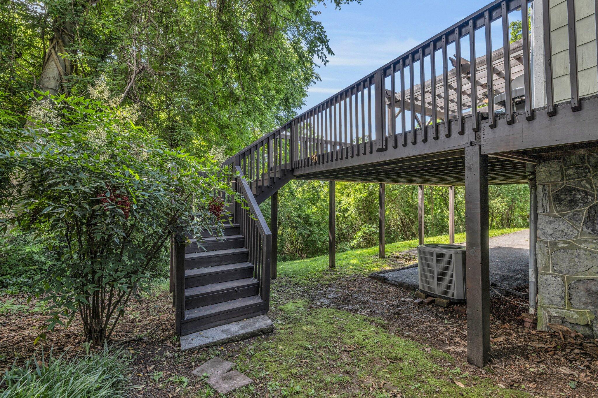 122 Hilltop Drive