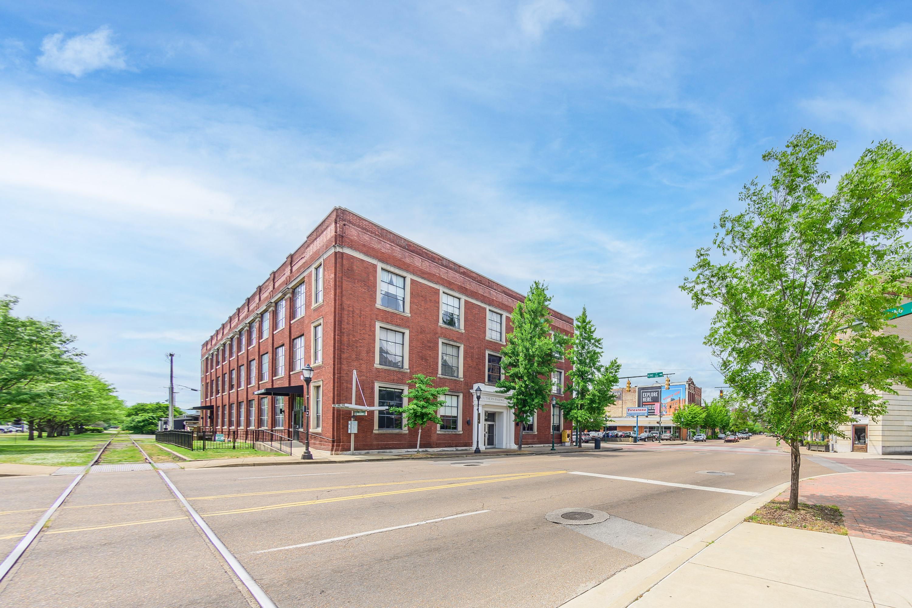 1301 Market Street, 103