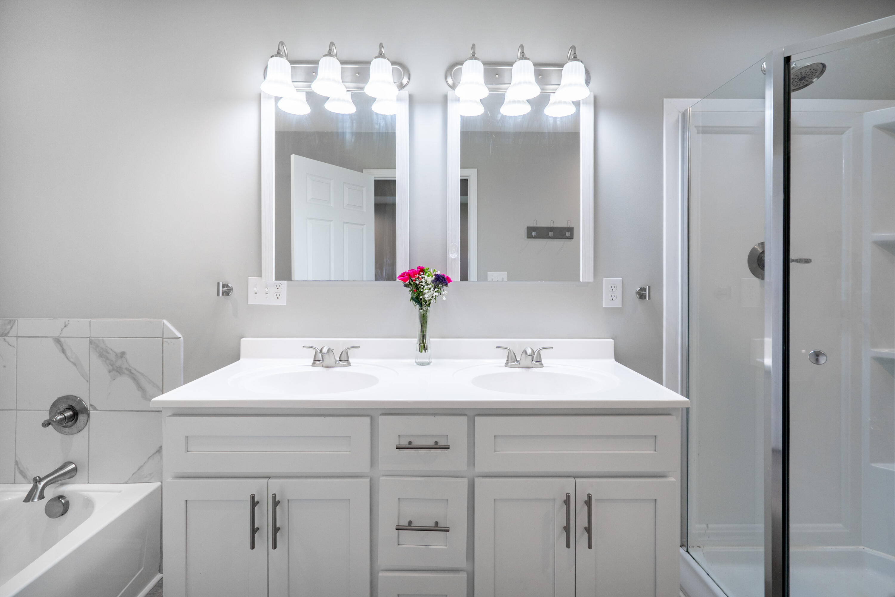 595 New Union Circle
