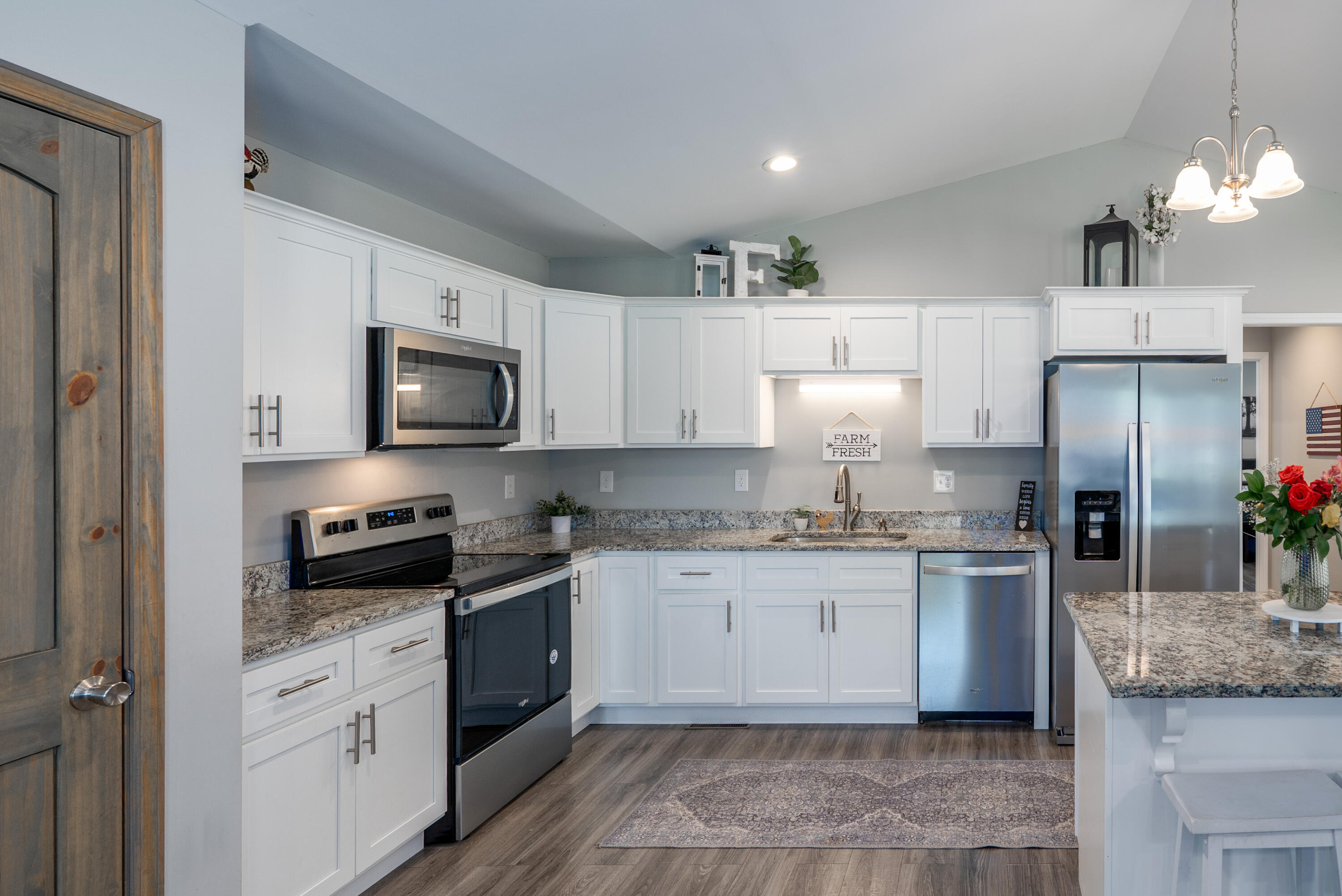 595 New Union Circle