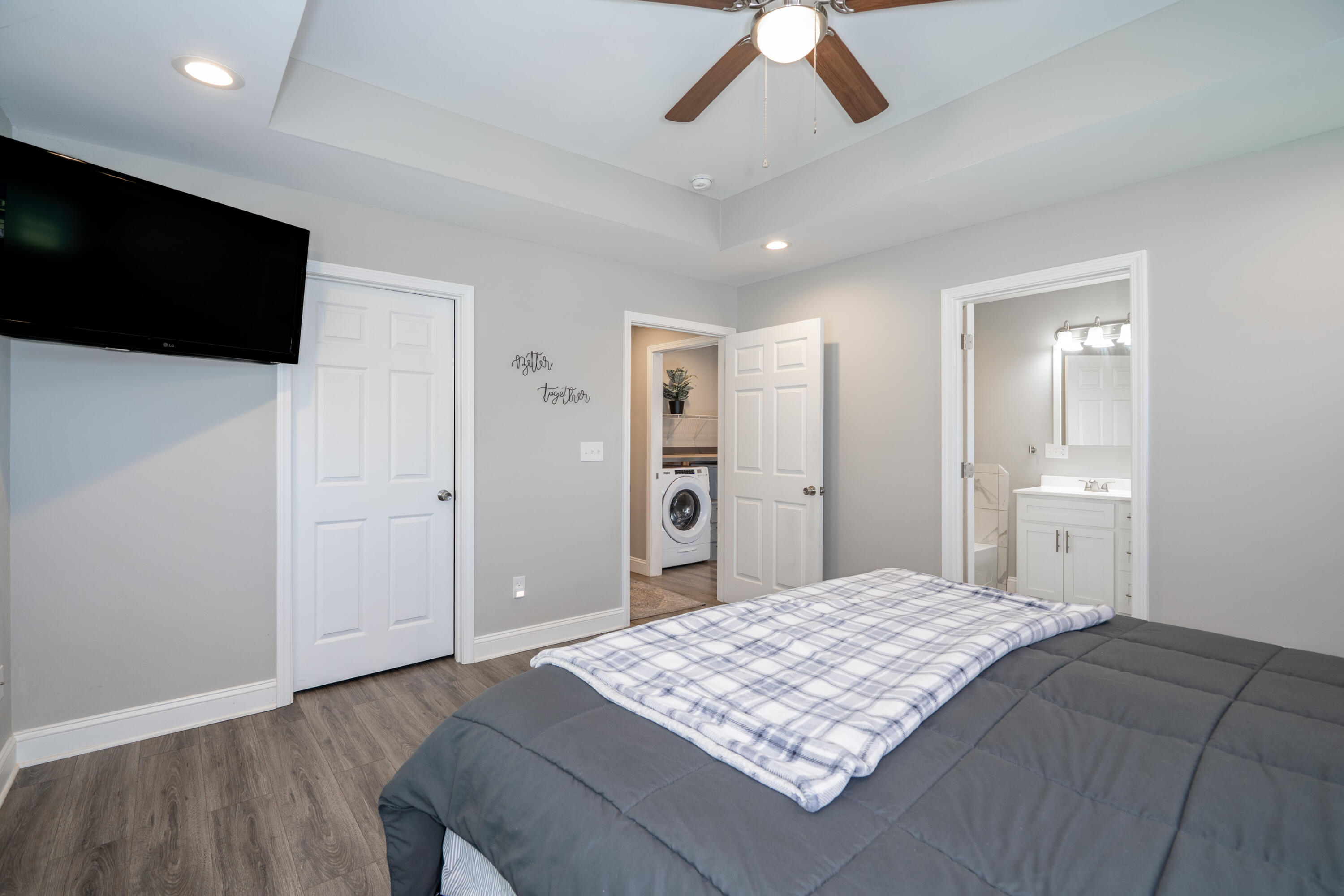 595 New Union Circle