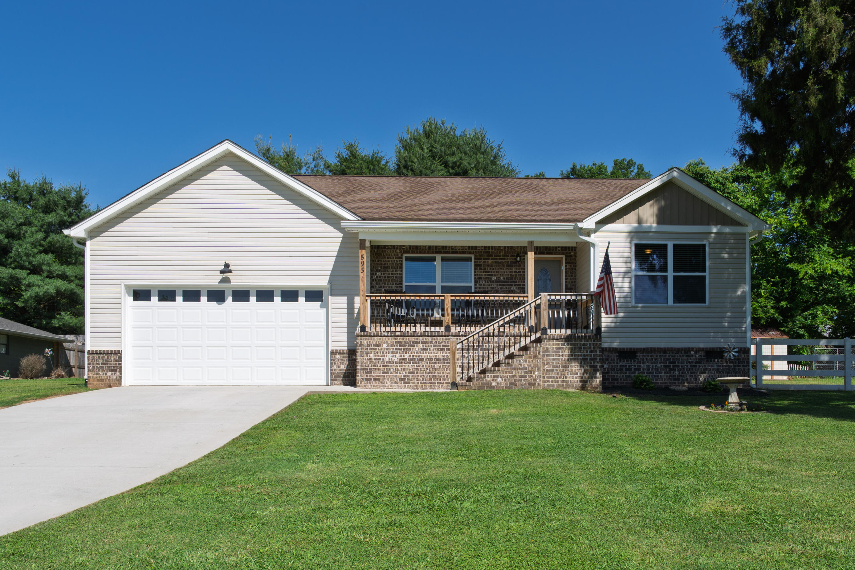 595 New Union Circle