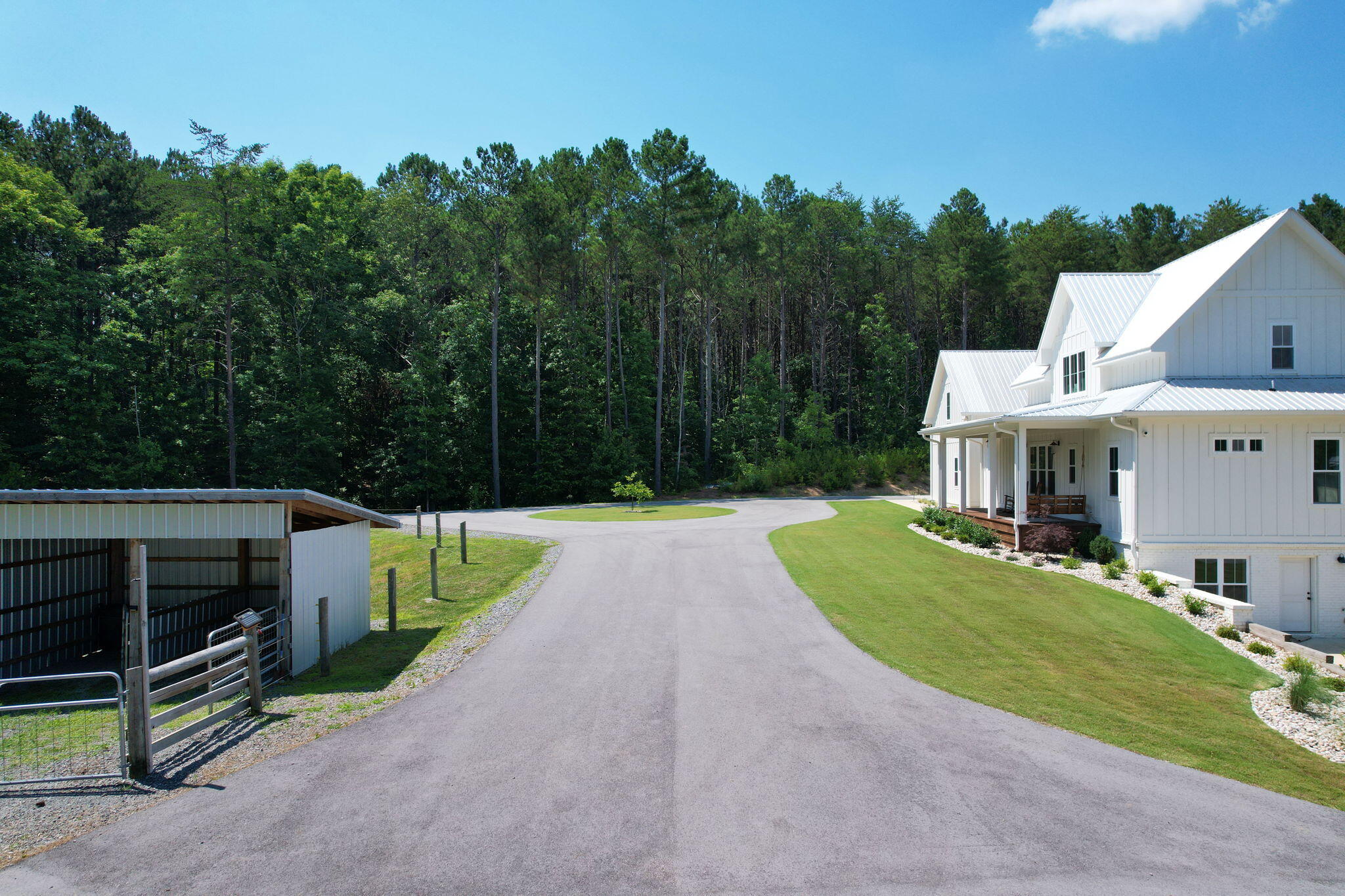 406 Pine Hill Road, McDonald