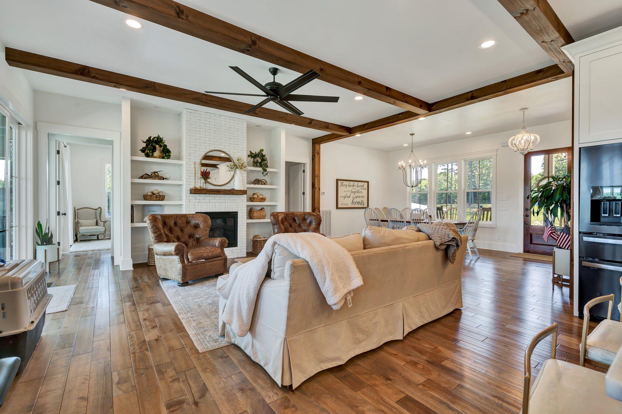 406 Pine Hill Road, McDonald