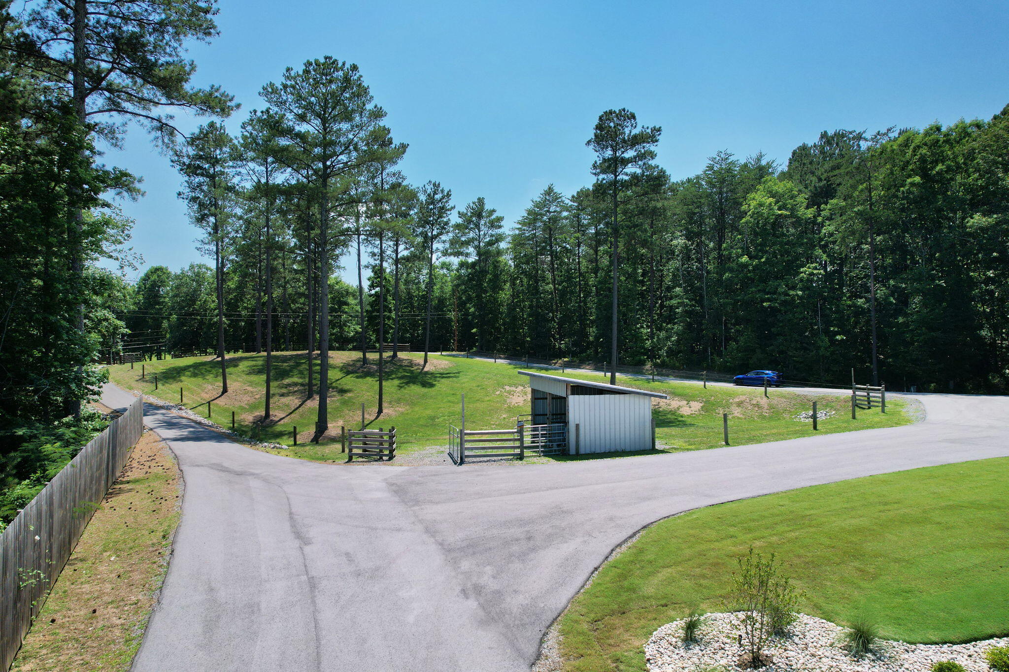 406 Pine Hill Road, McDonald