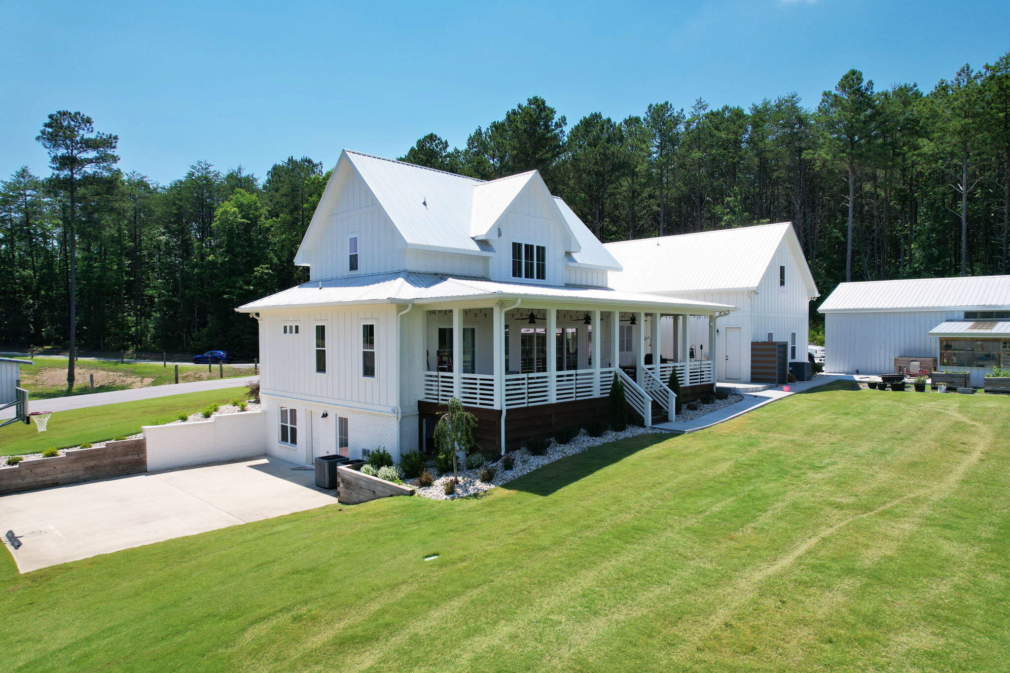 406 Pine Hill Road, McDonald