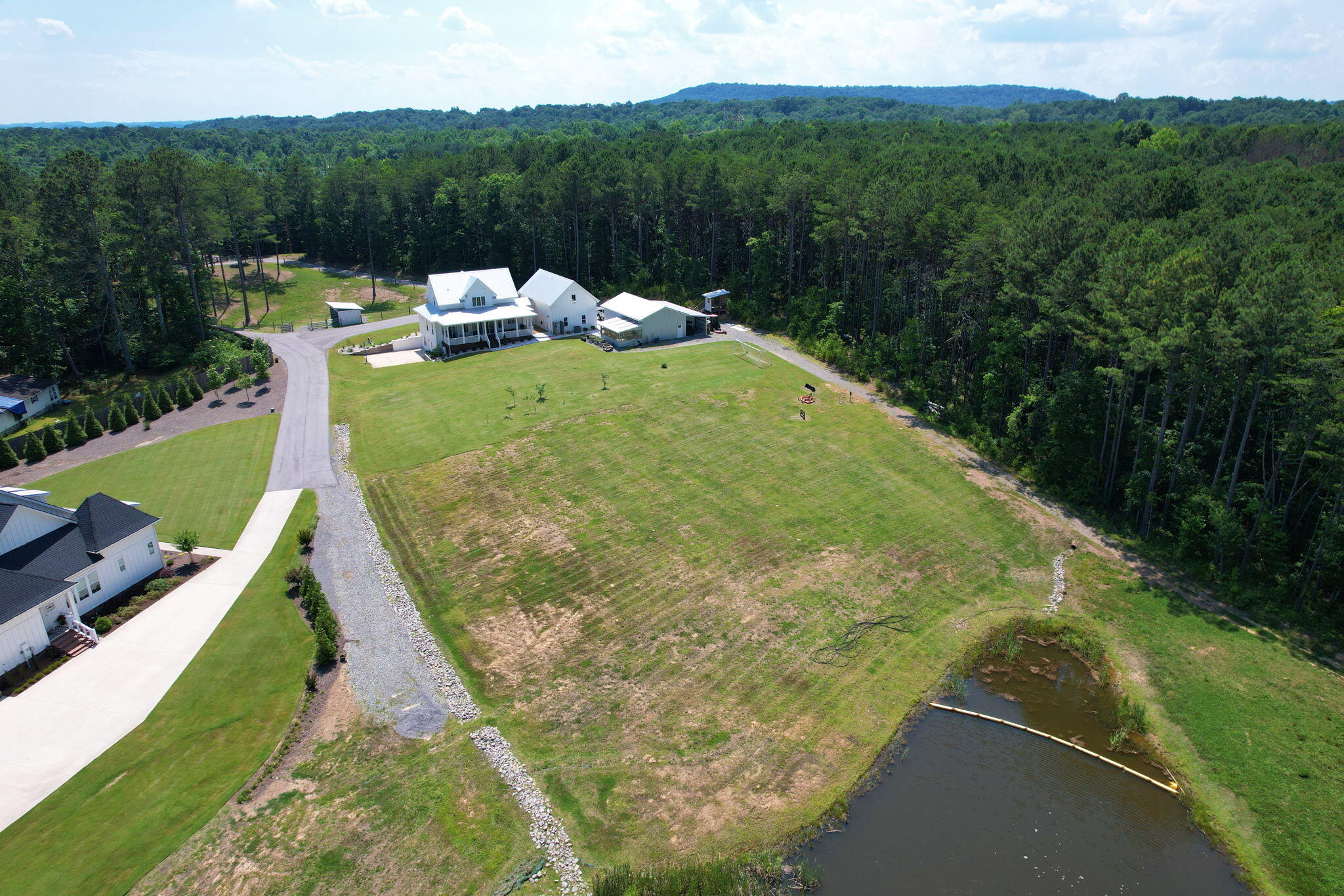 406 Pine Hill Road, McDonald