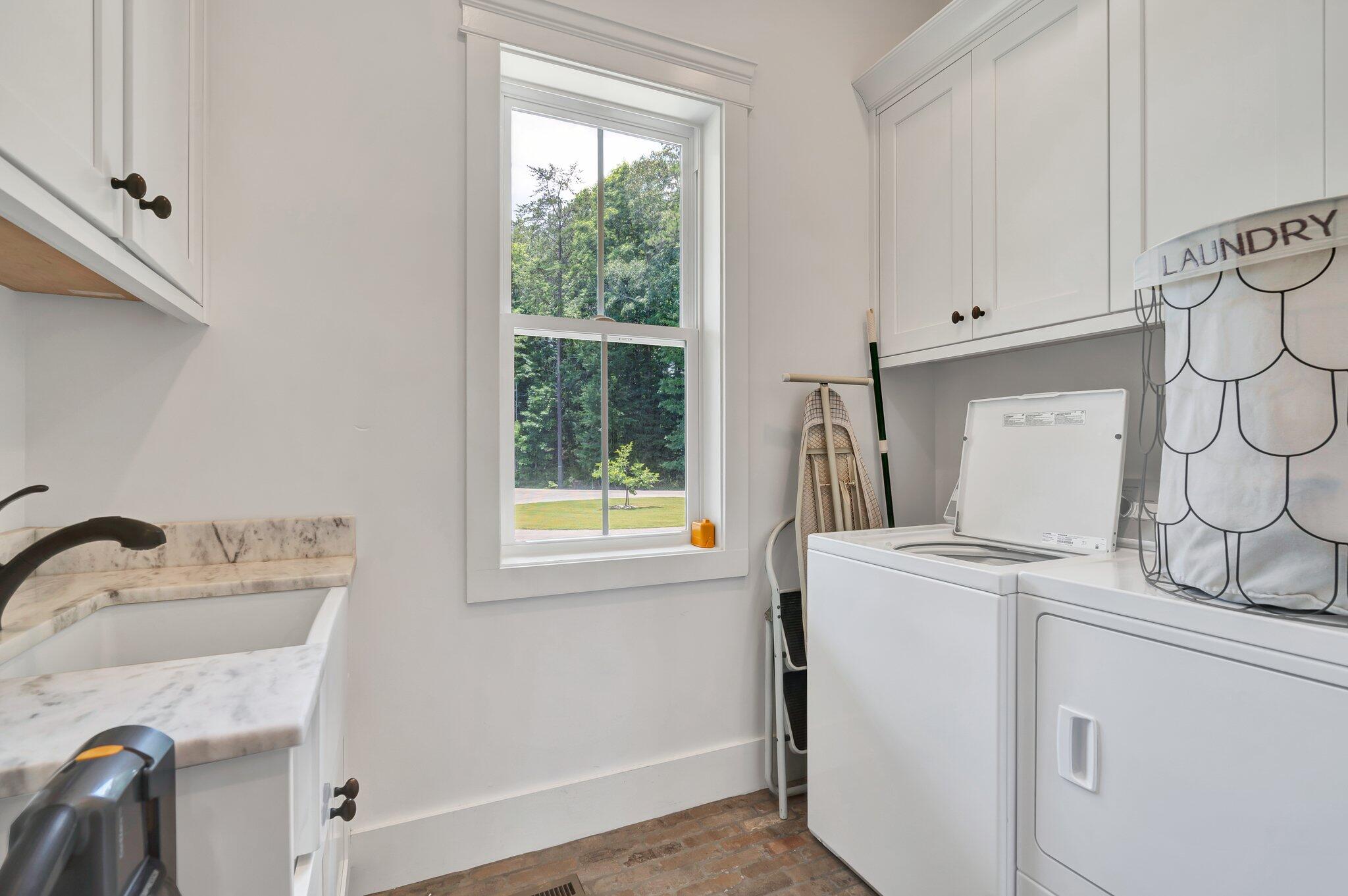 406 Pine Hill Road, McDonald