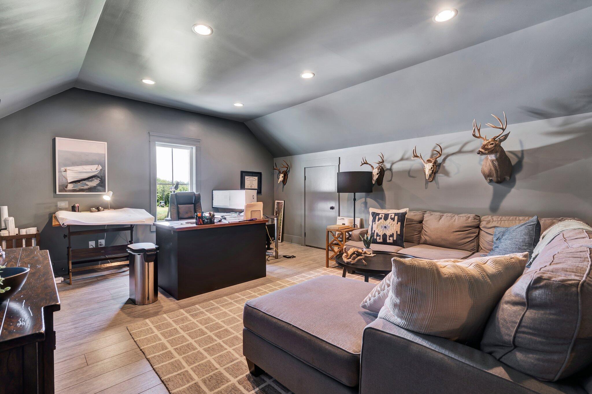 406 Pine Hill Road, McDonald