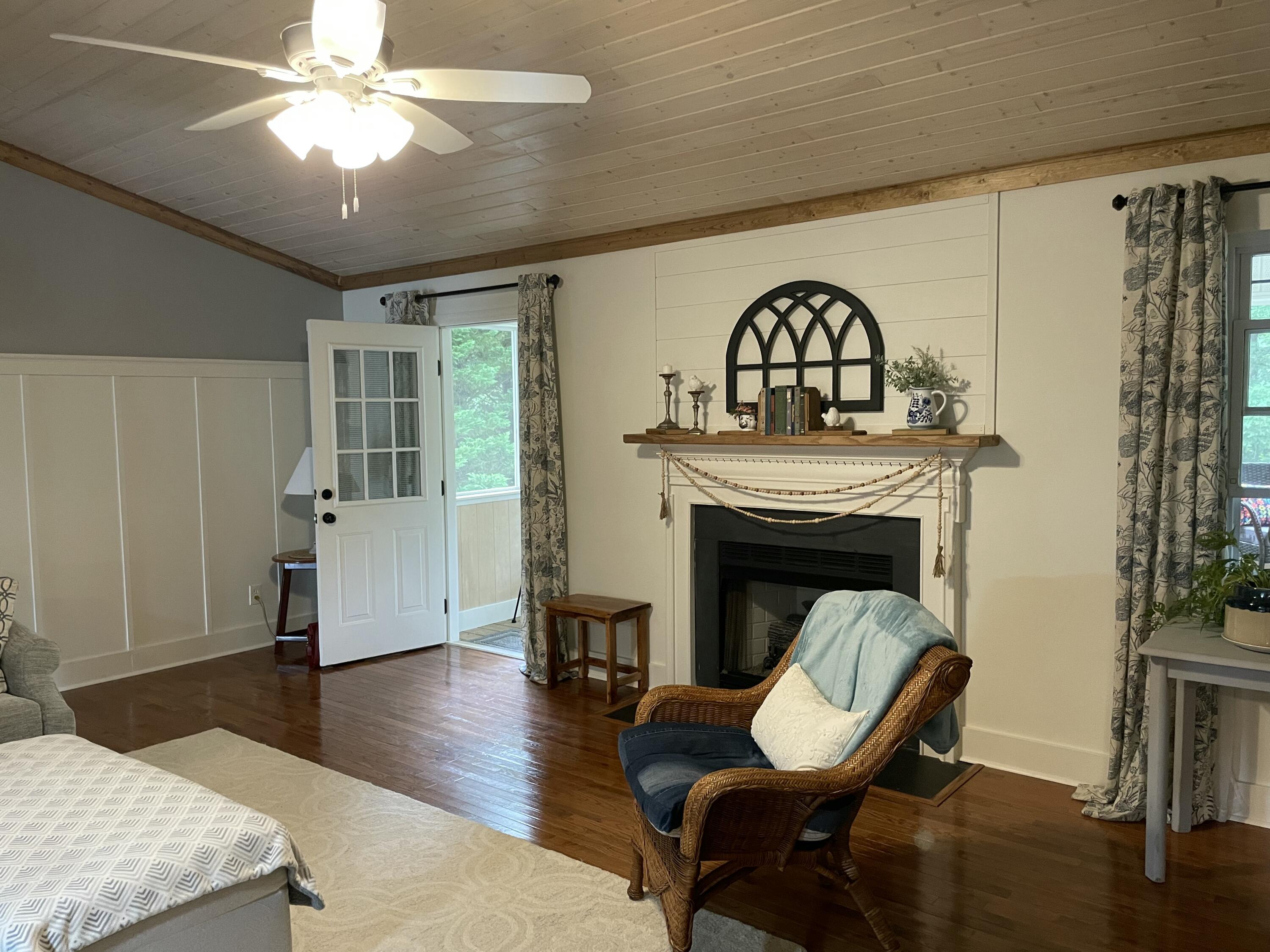 610 Hickory Ridge Trail