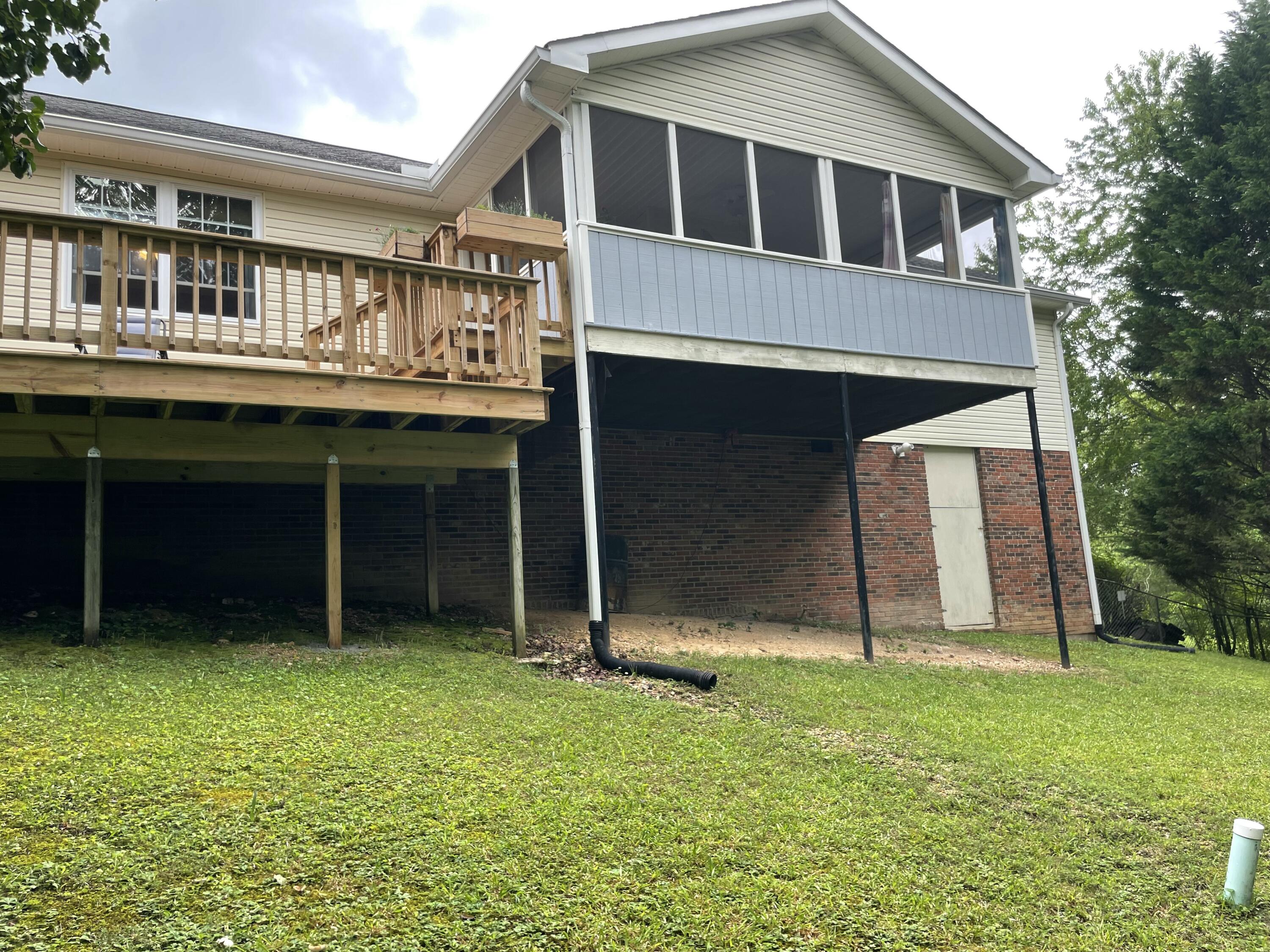 610 Hickory Ridge Trail