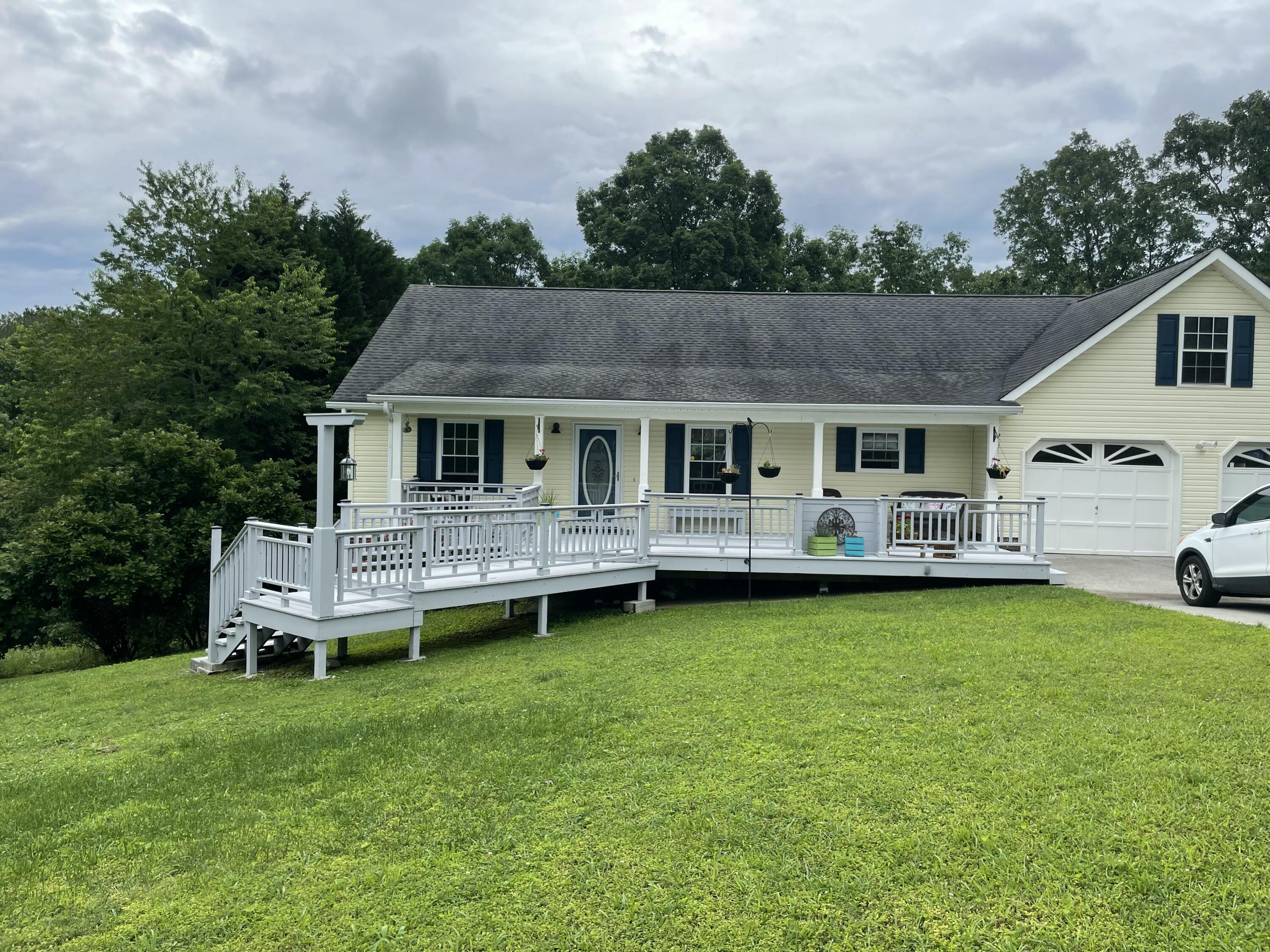 610 Hickory Ridge Trail