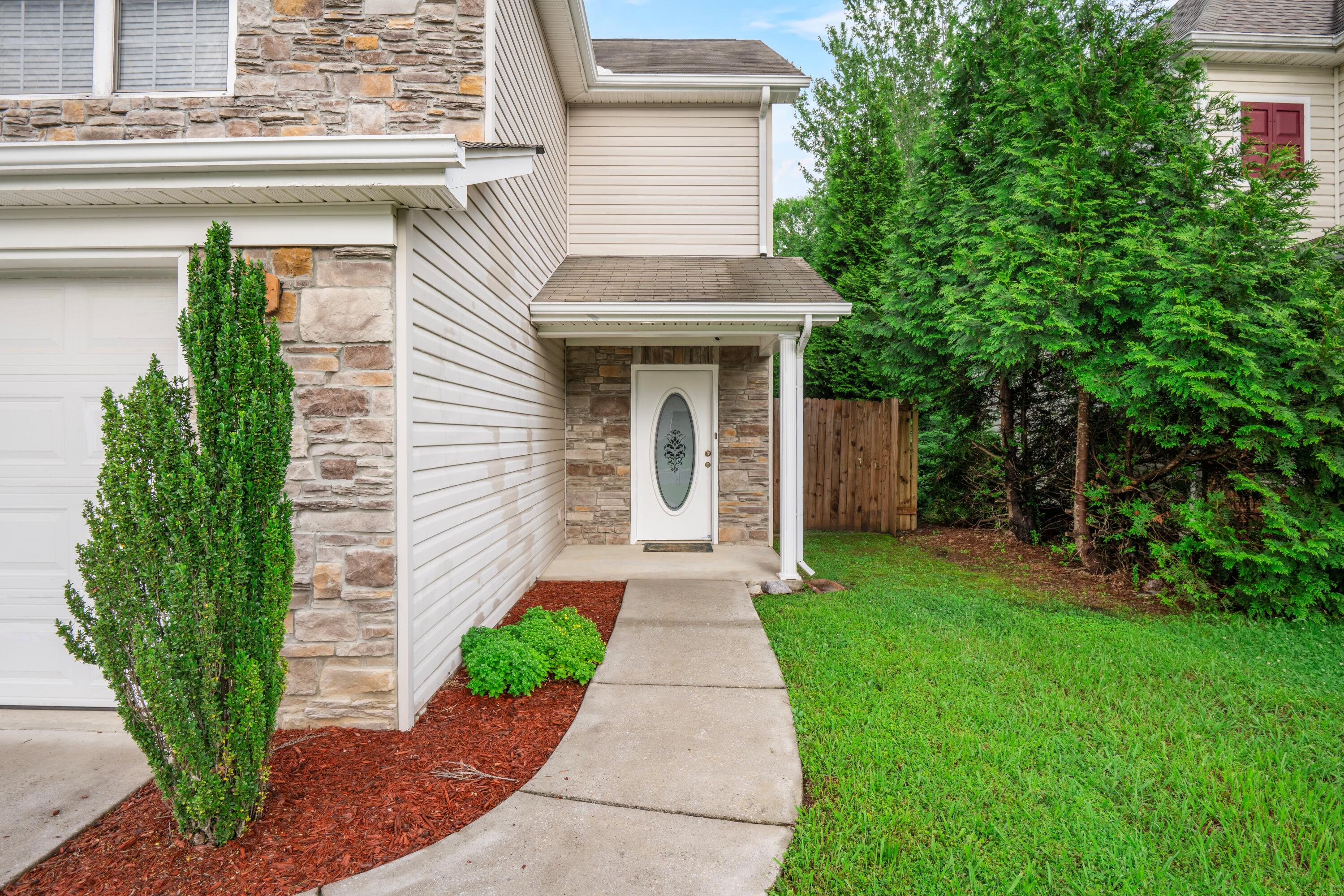 7114 Blossom Circle