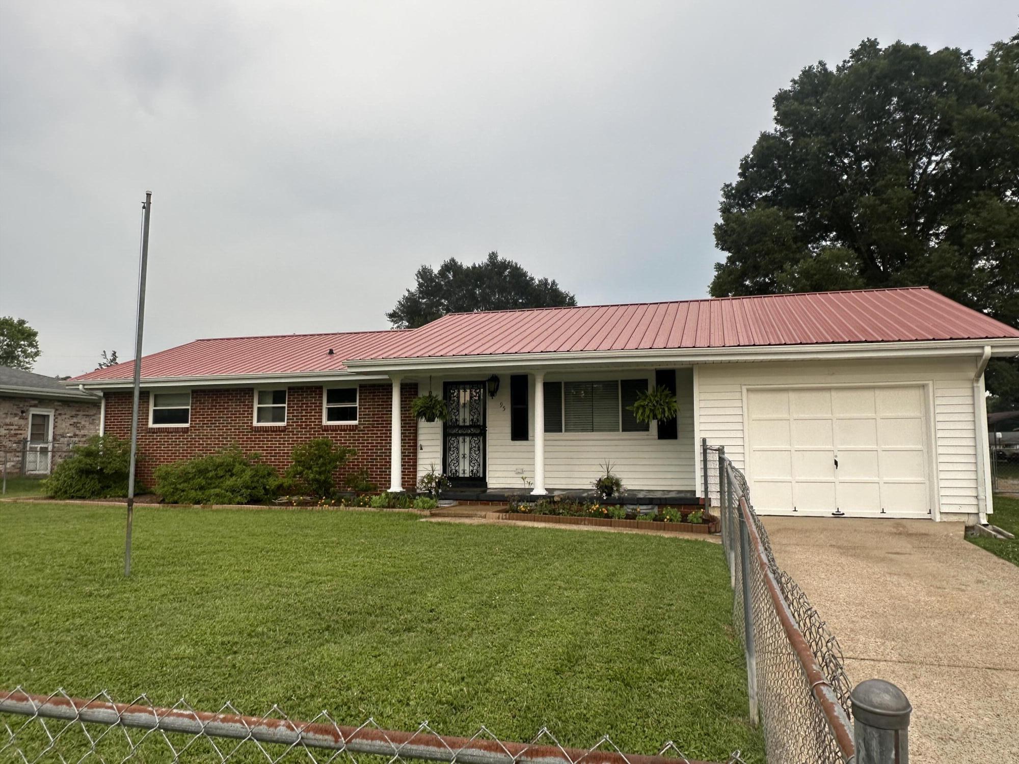 95 Millport Drive