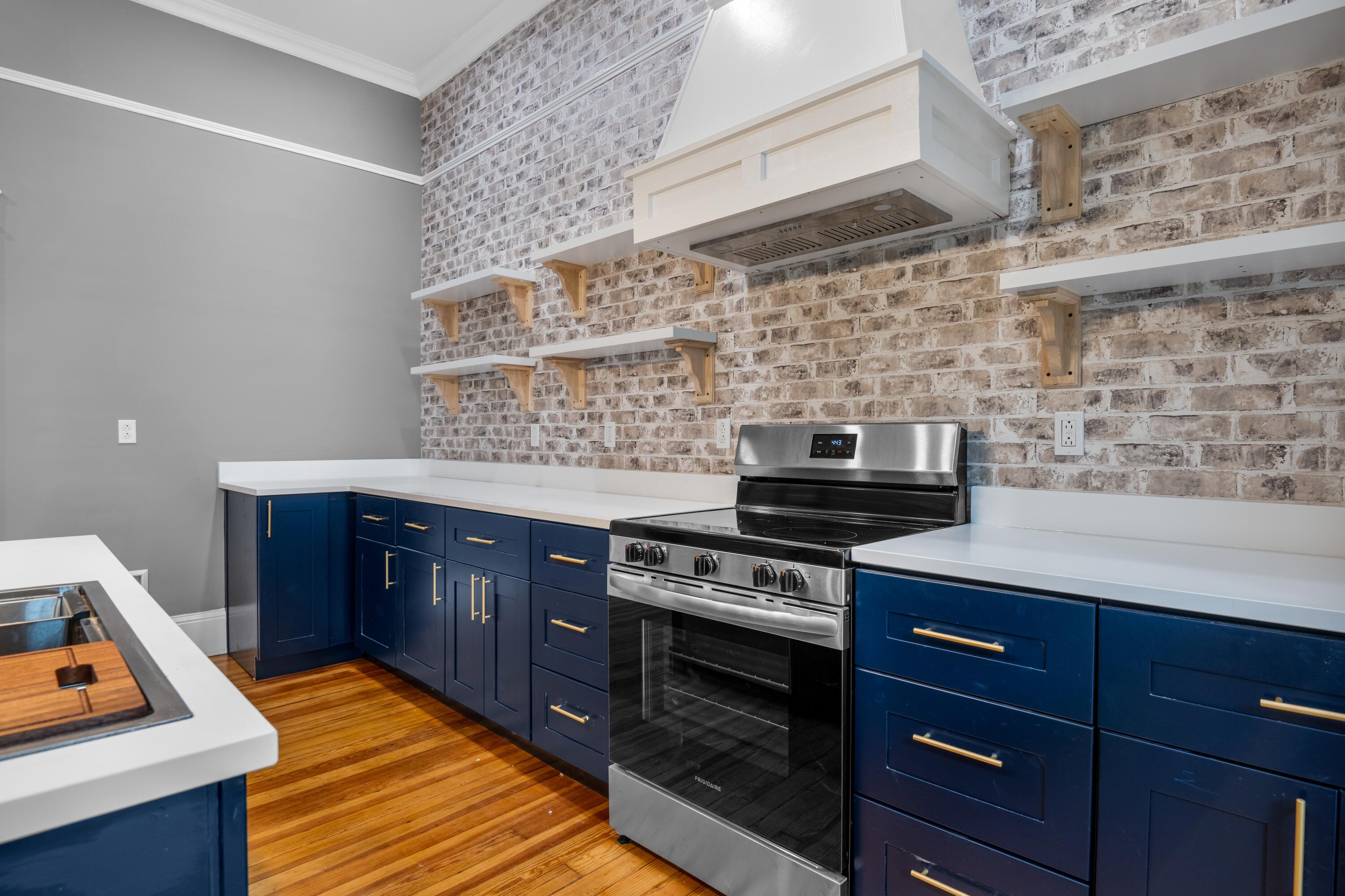 208 E Villanow Street, LaFayette