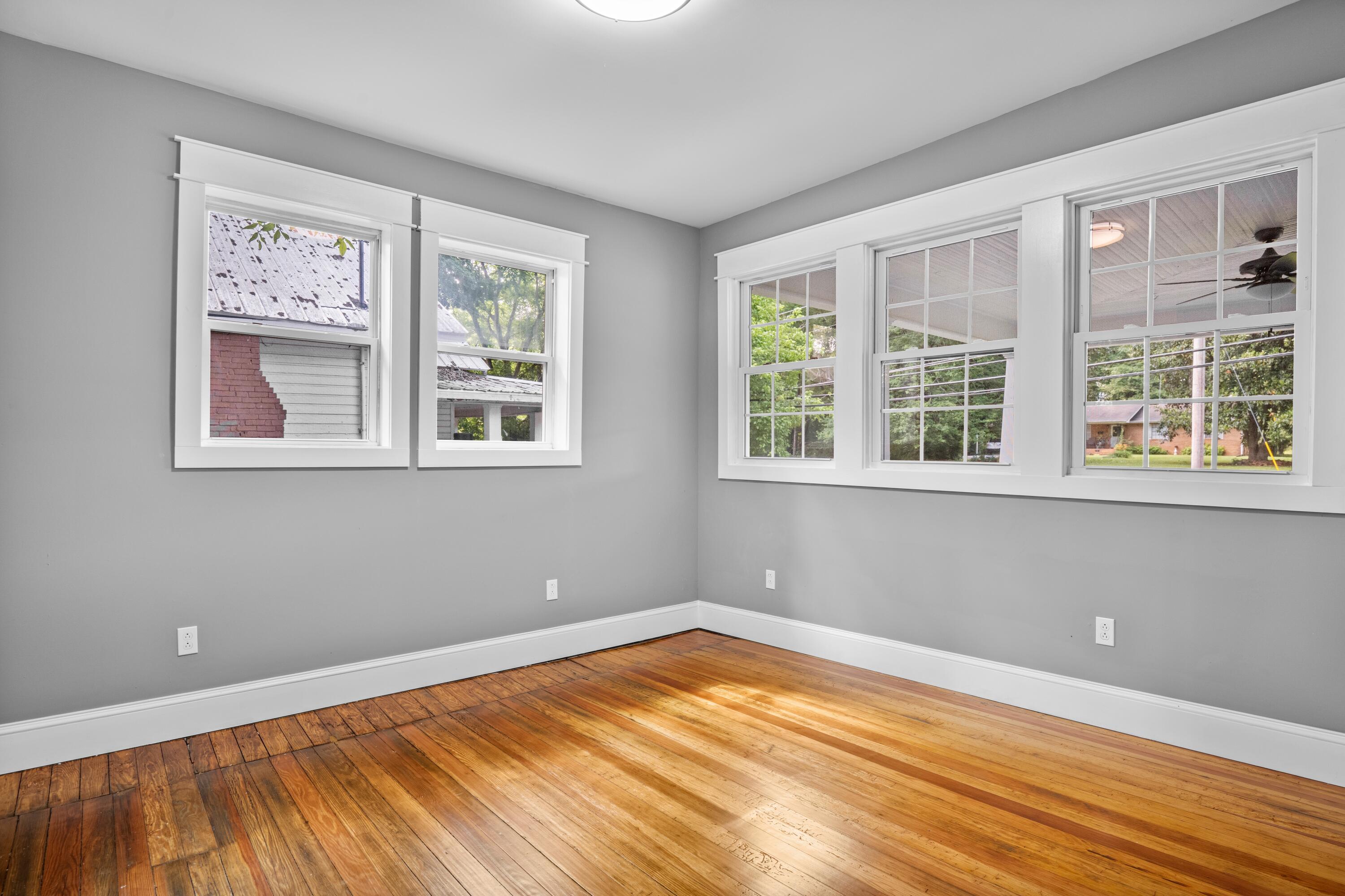 208 E Villanow Street, LaFayette