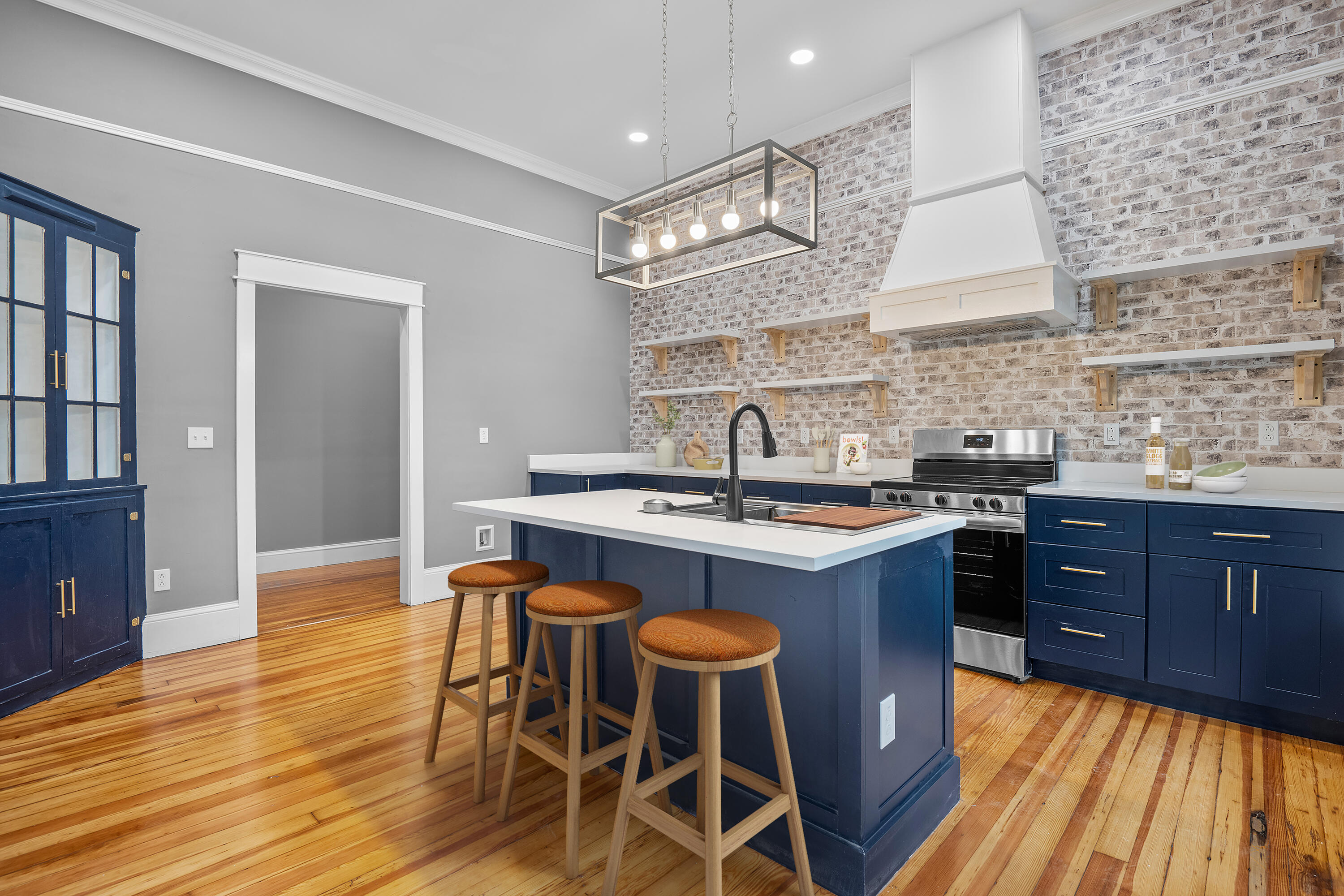208 E Villanow Street, LaFayette