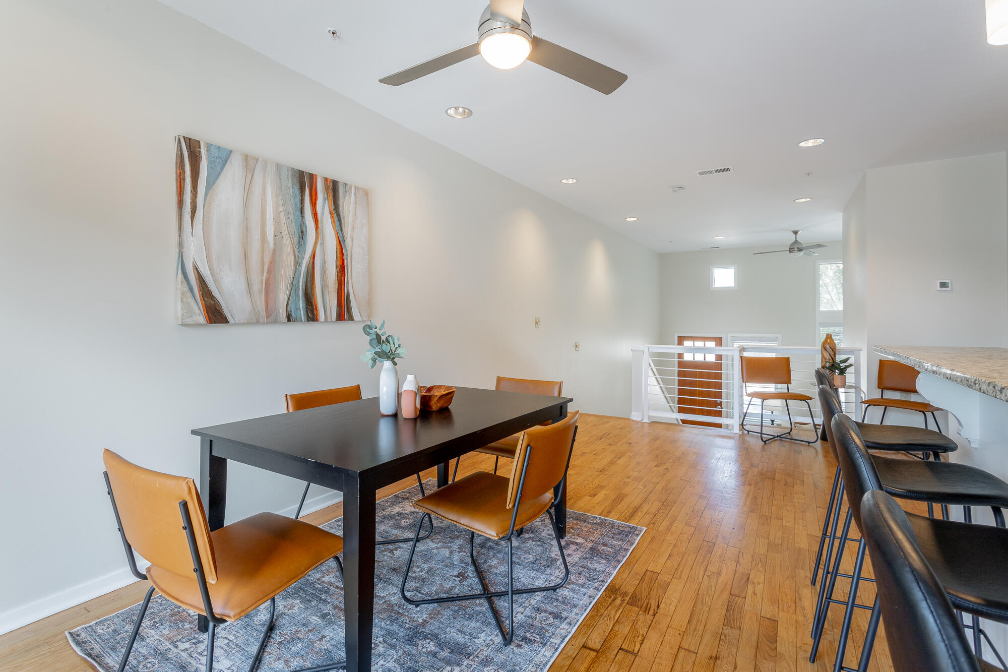 852 E 8th Street