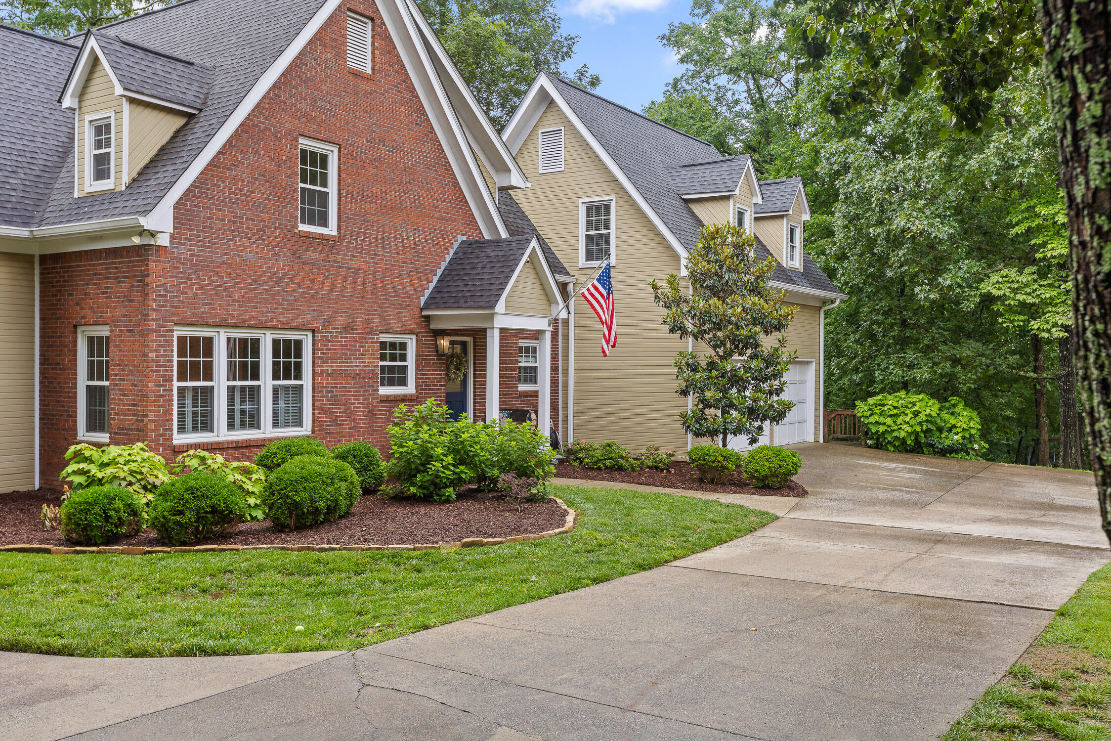 9334 Royal Mountain Drive
