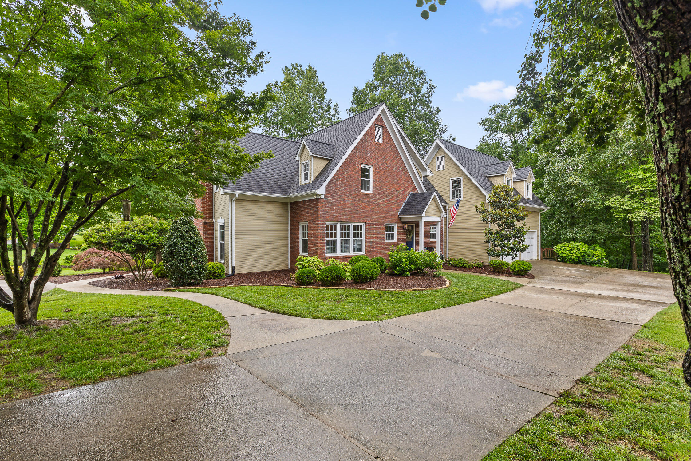 9334 Royal Mountain Drive