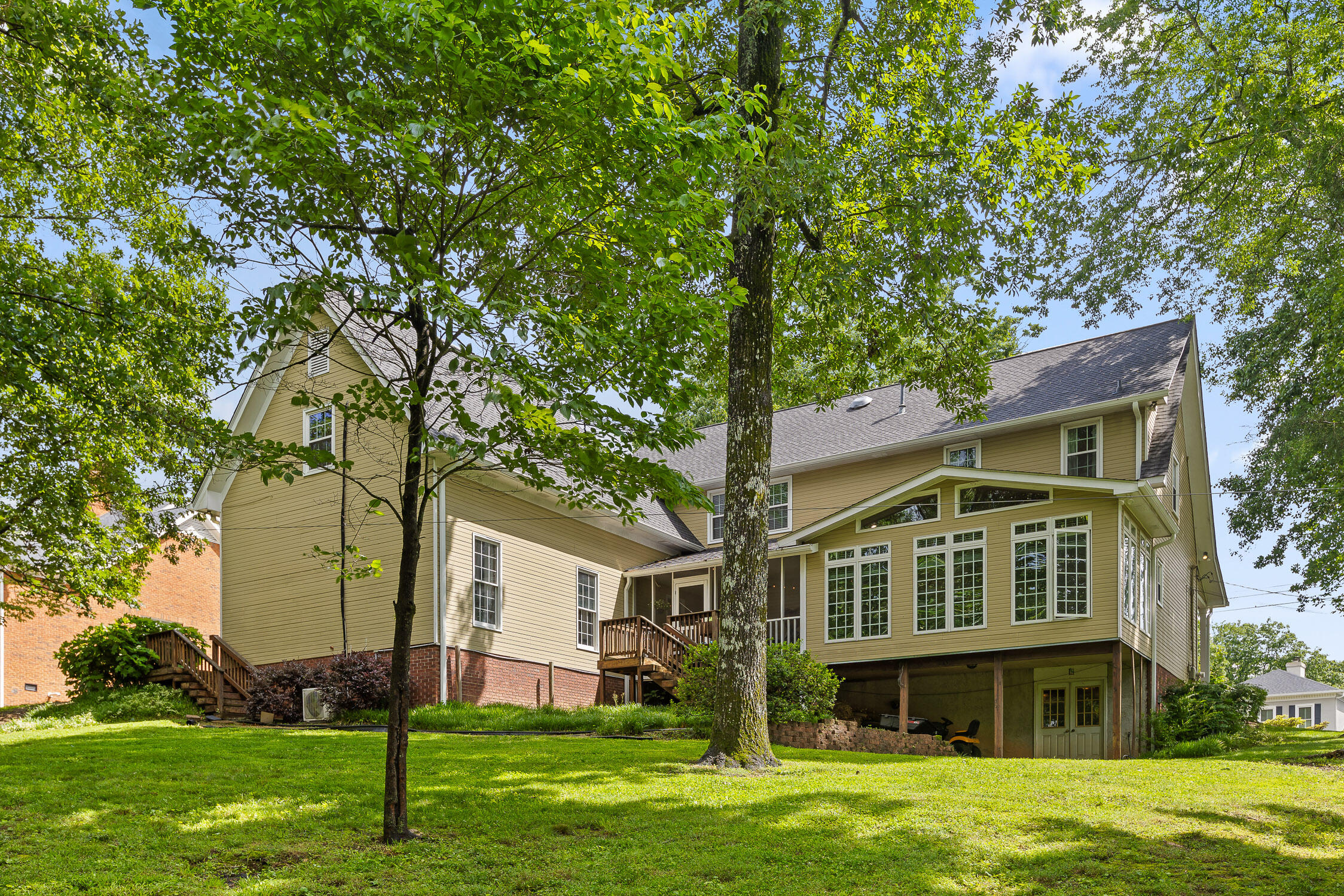 9334 Royal Mountain Drive