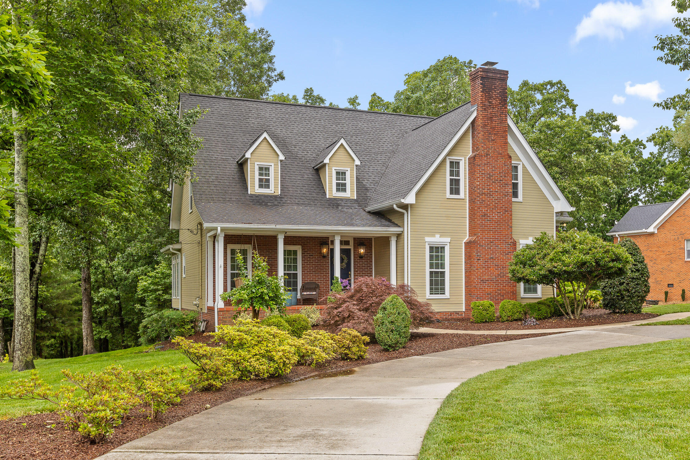 9334 Royal Mountain Drive