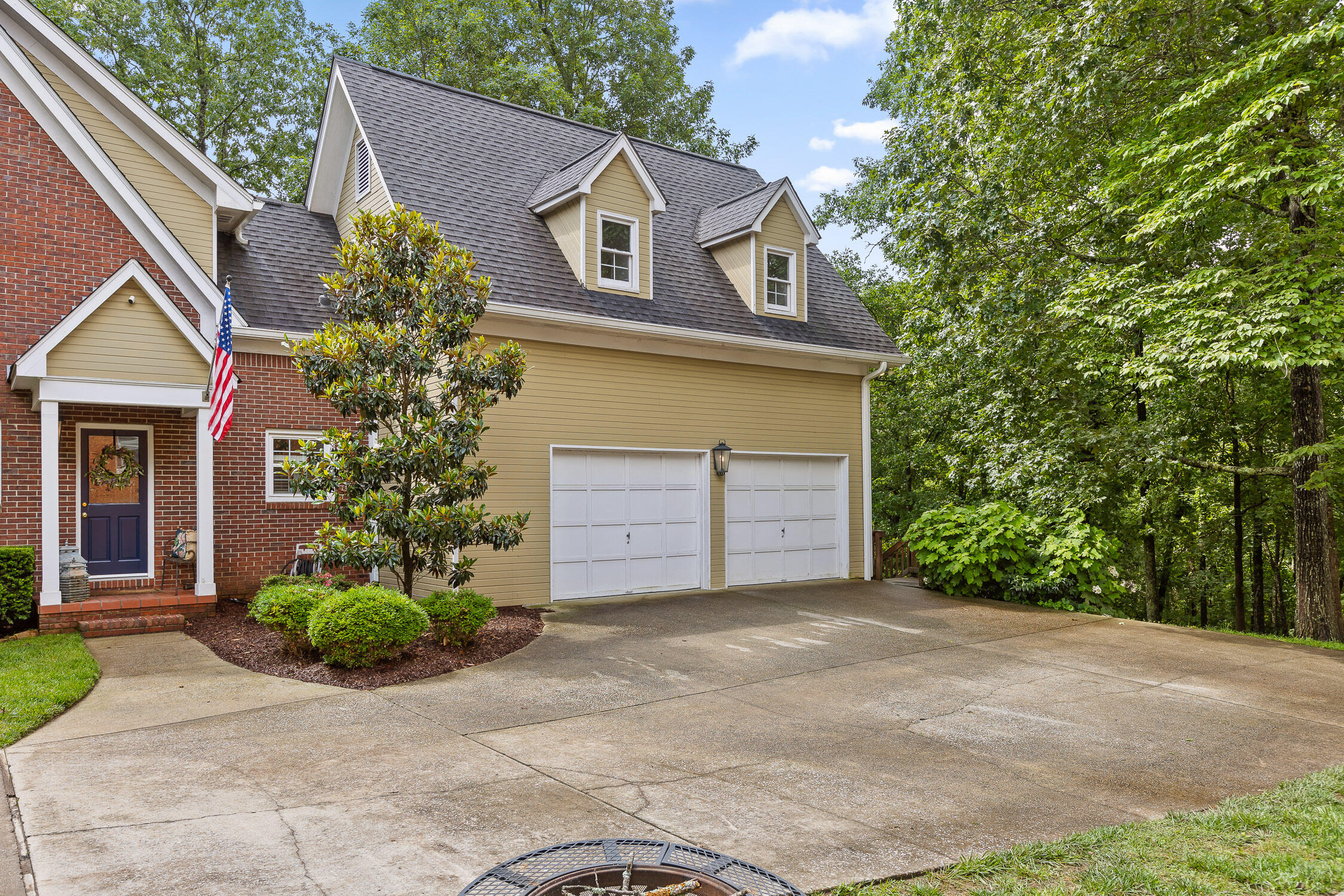 9334 Royal Mountain Drive