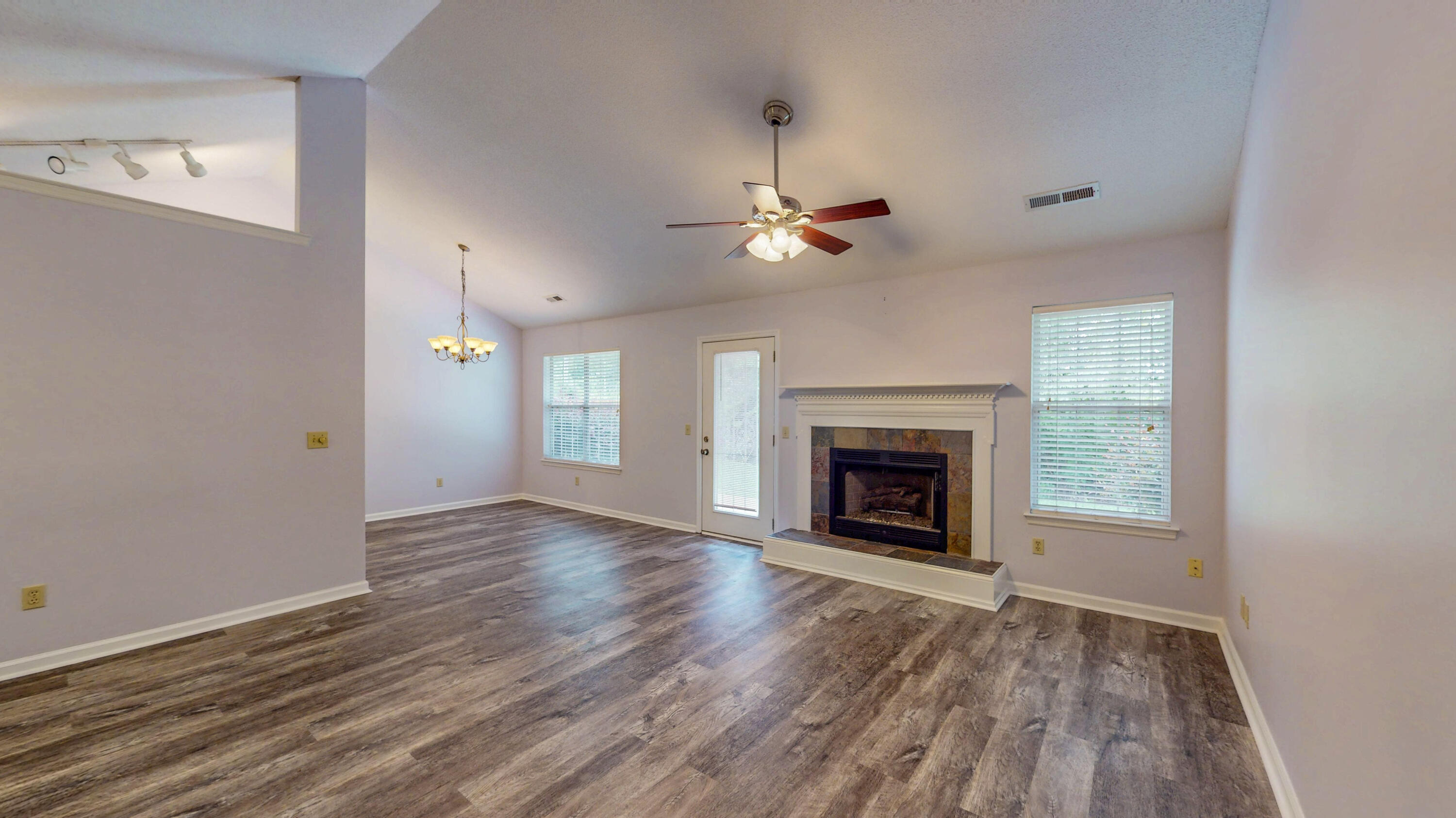 519 Cedar Glen Circle