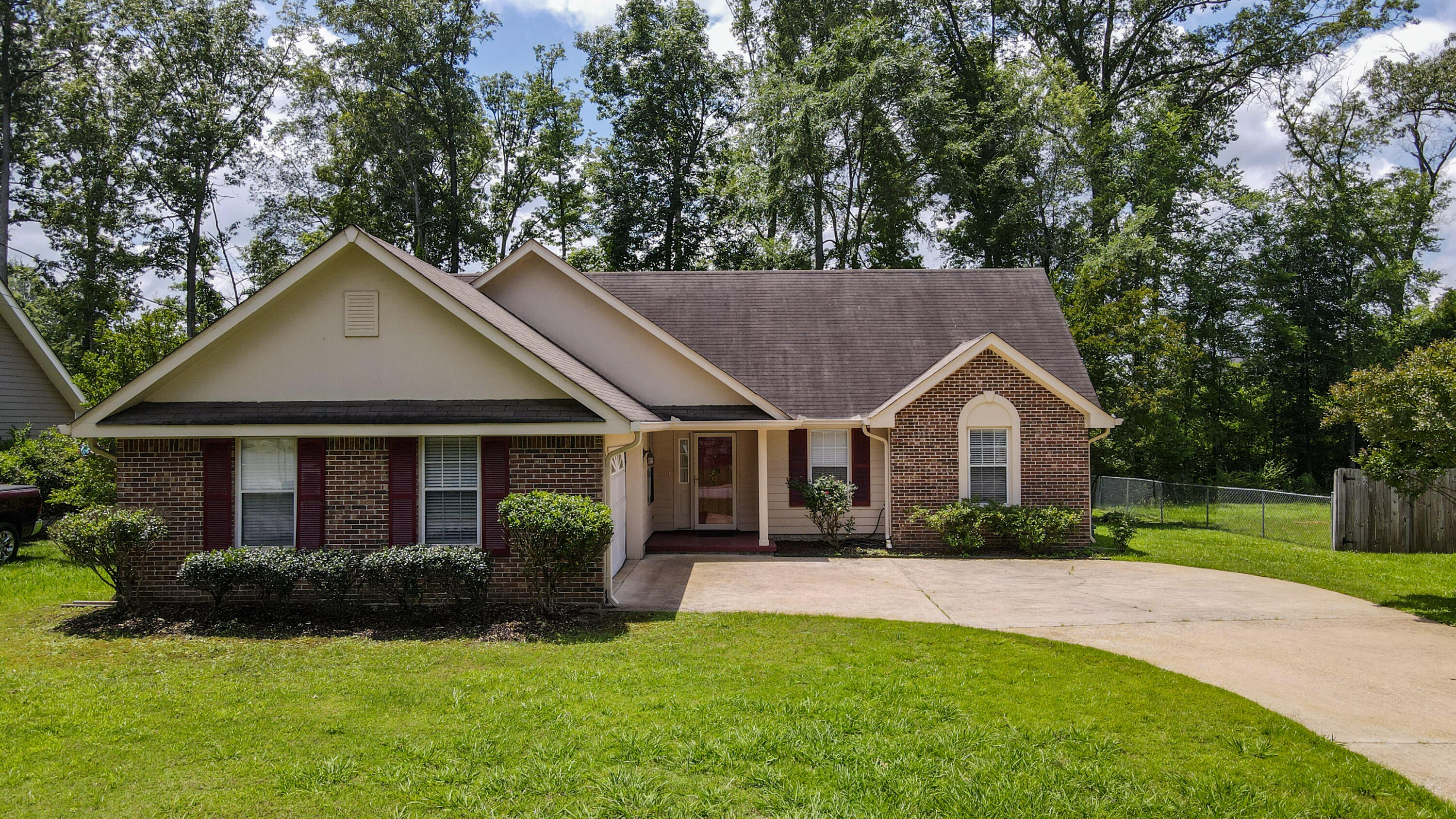 519 Cedar Glen Circle