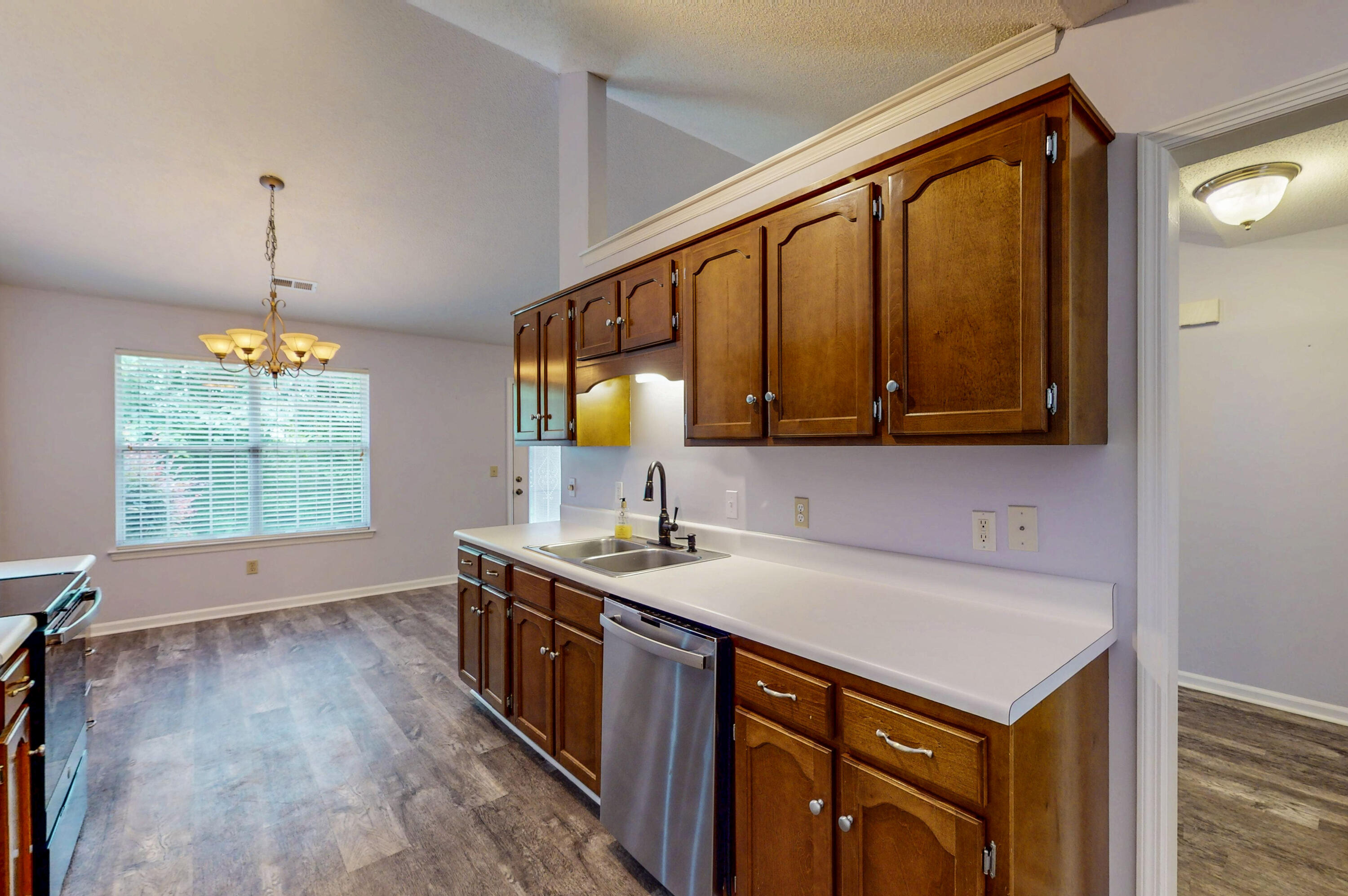 519 Cedar Glen Circle