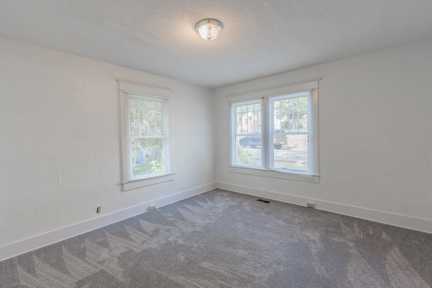1148 Highland Drive