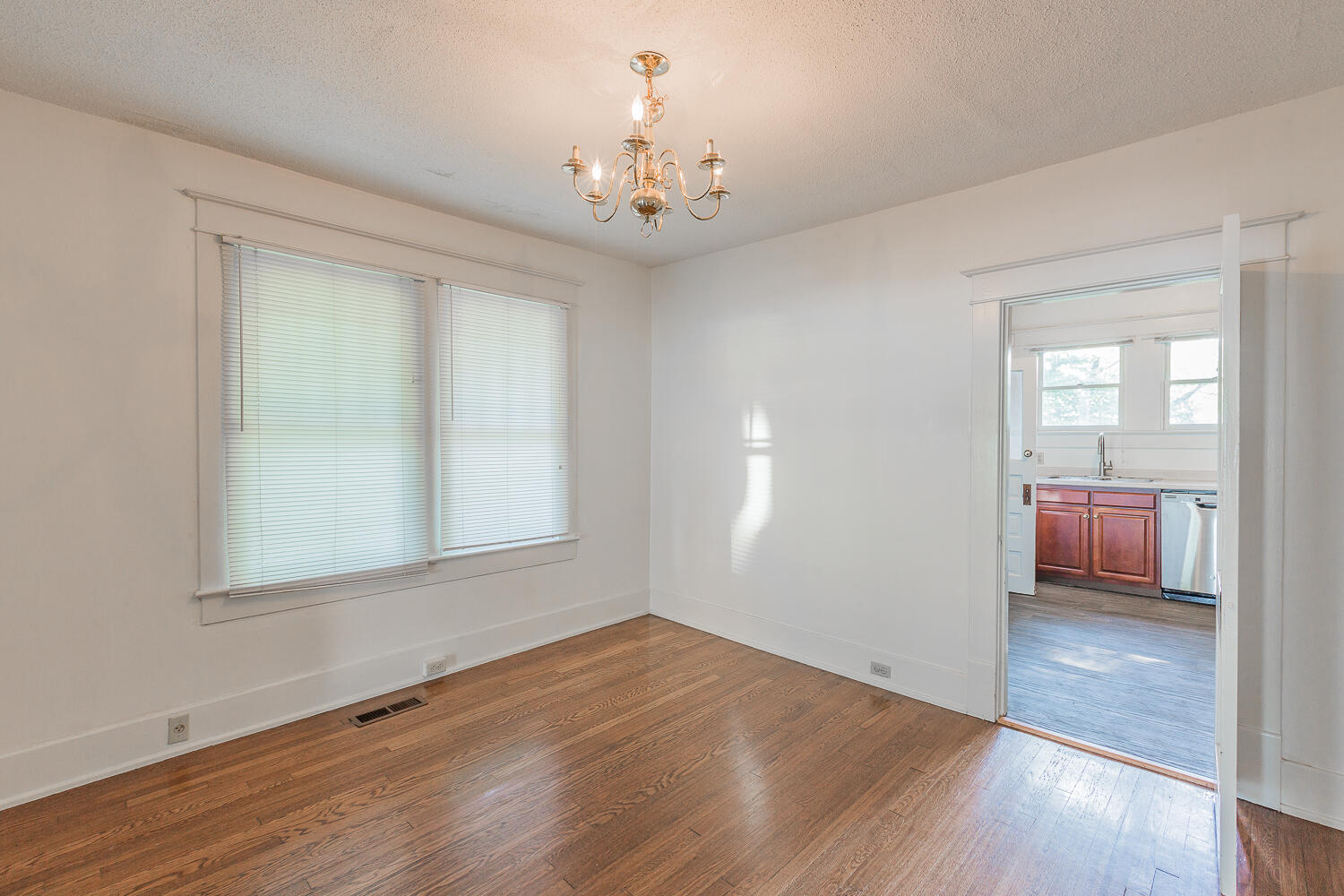 1148 Highland Drive
