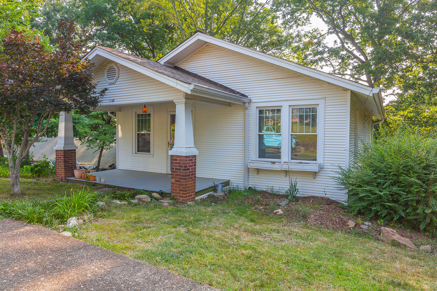 1148 Highland Drive