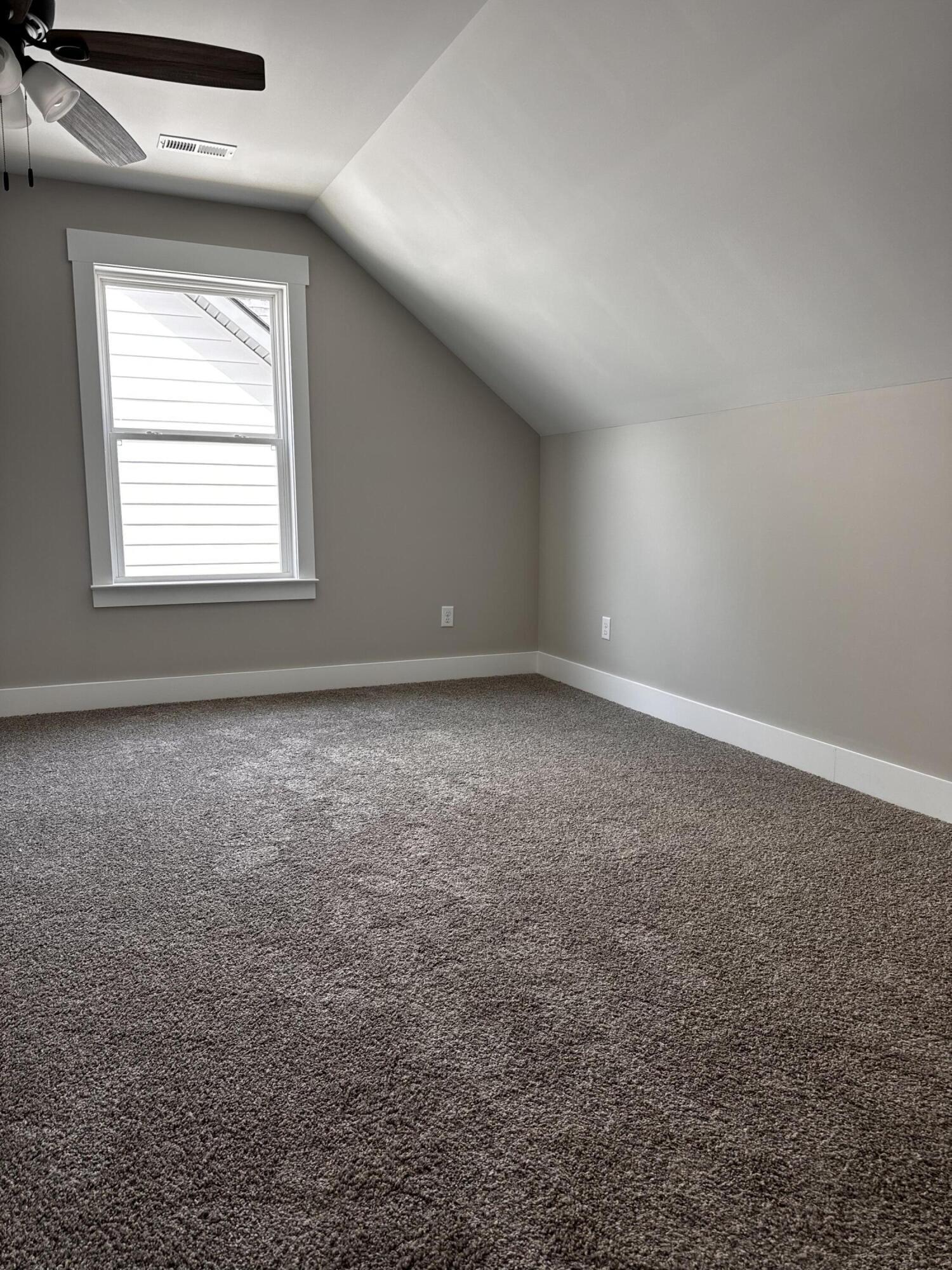 569 Willow Grv Court