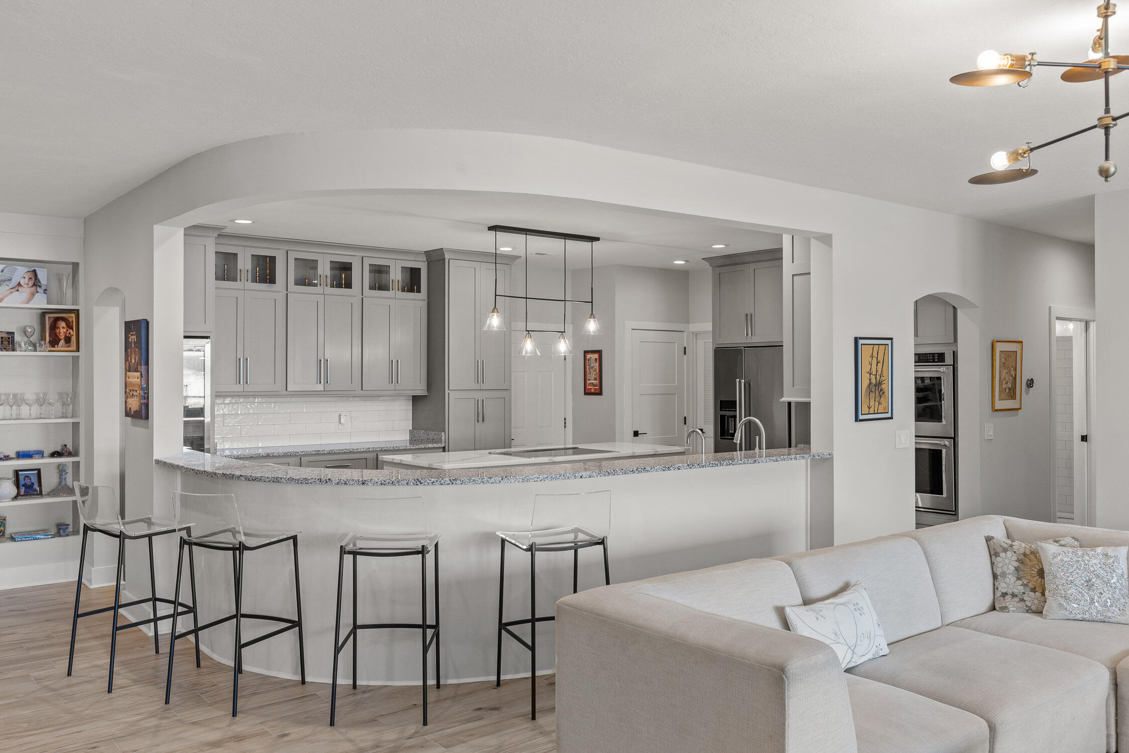 4274 Lakeshore Lane, 102