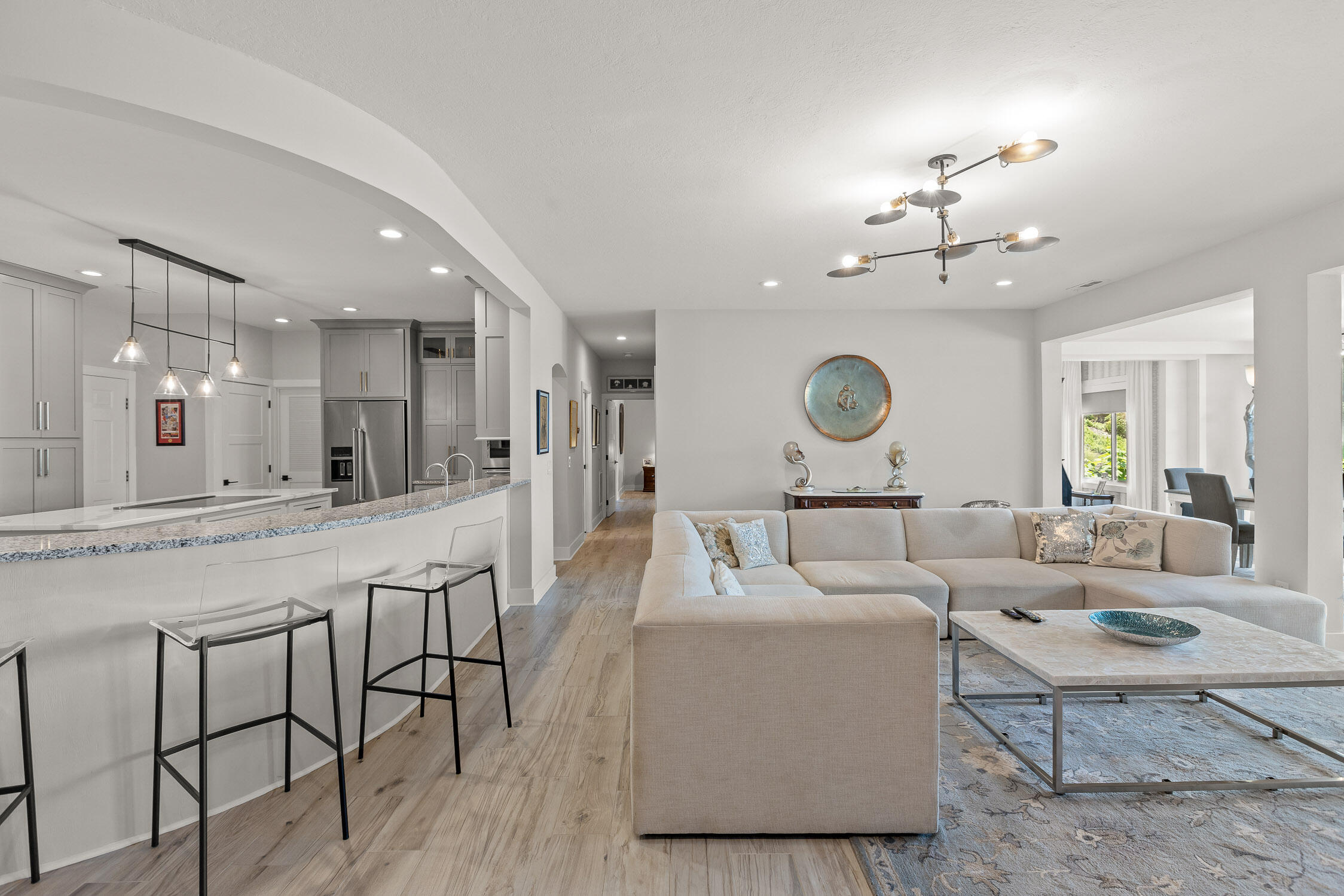 4274 Lakeshore Lane, 102