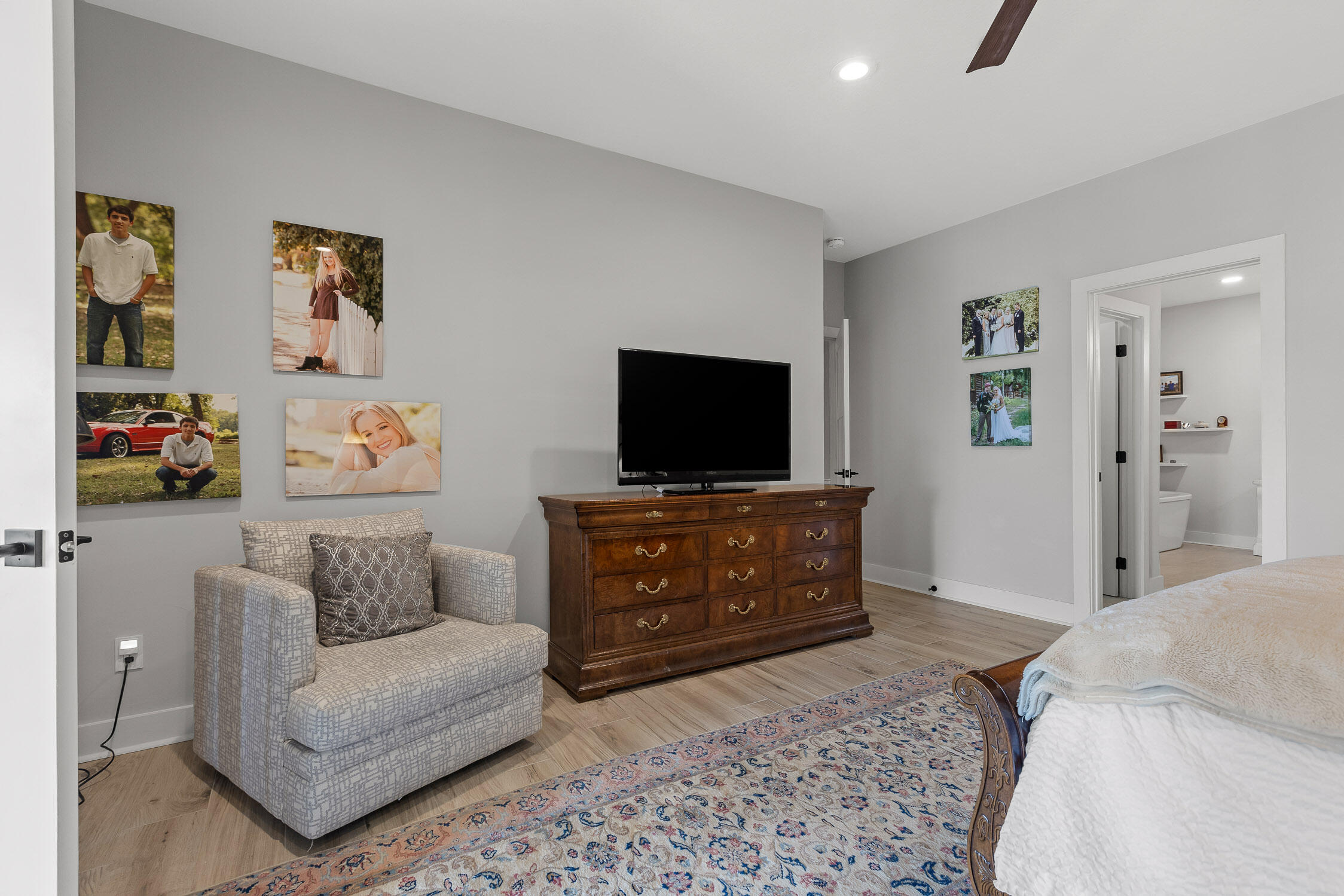 4274 Lakeshore Lane, 102
