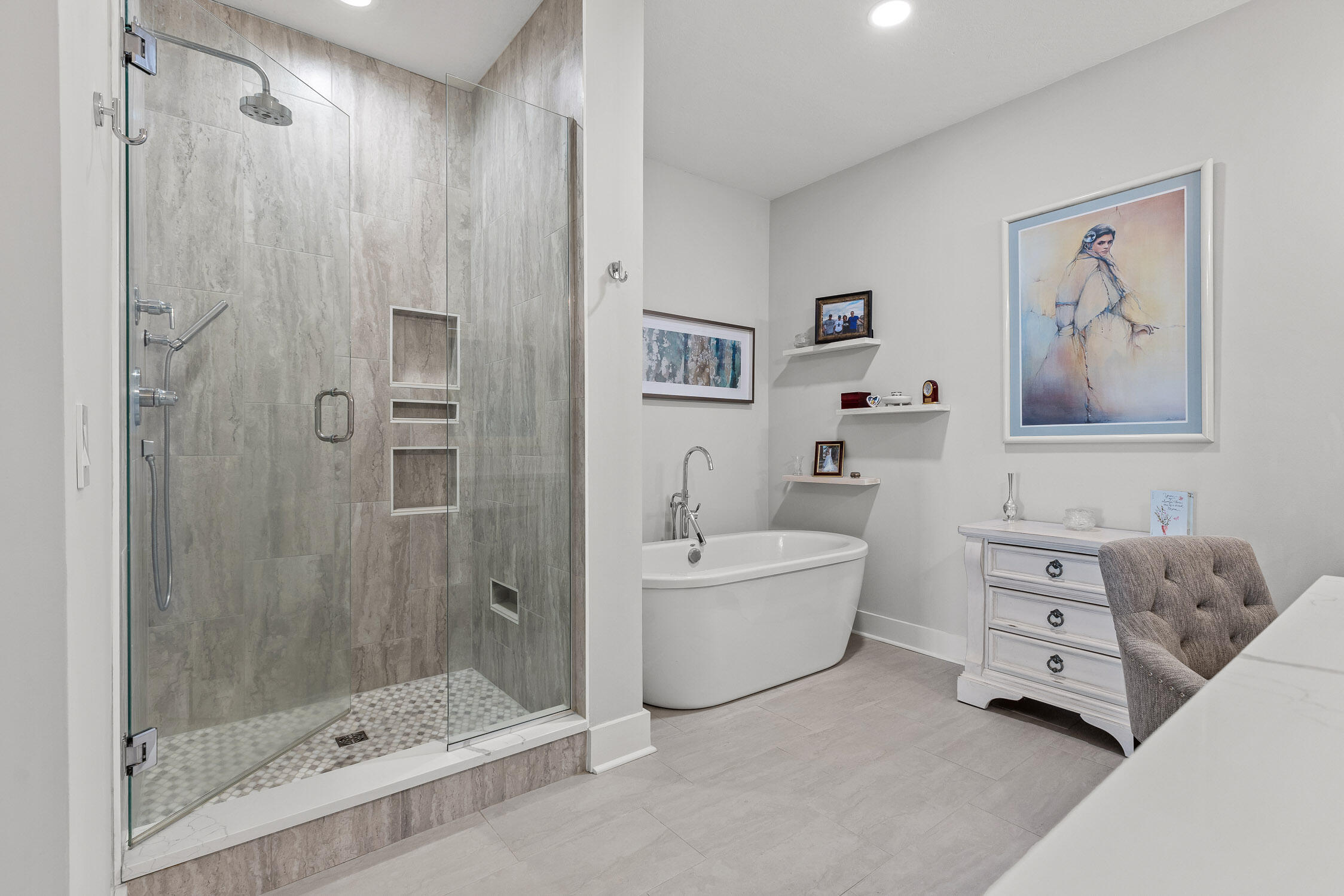 4274 Lakeshore Lane, 102