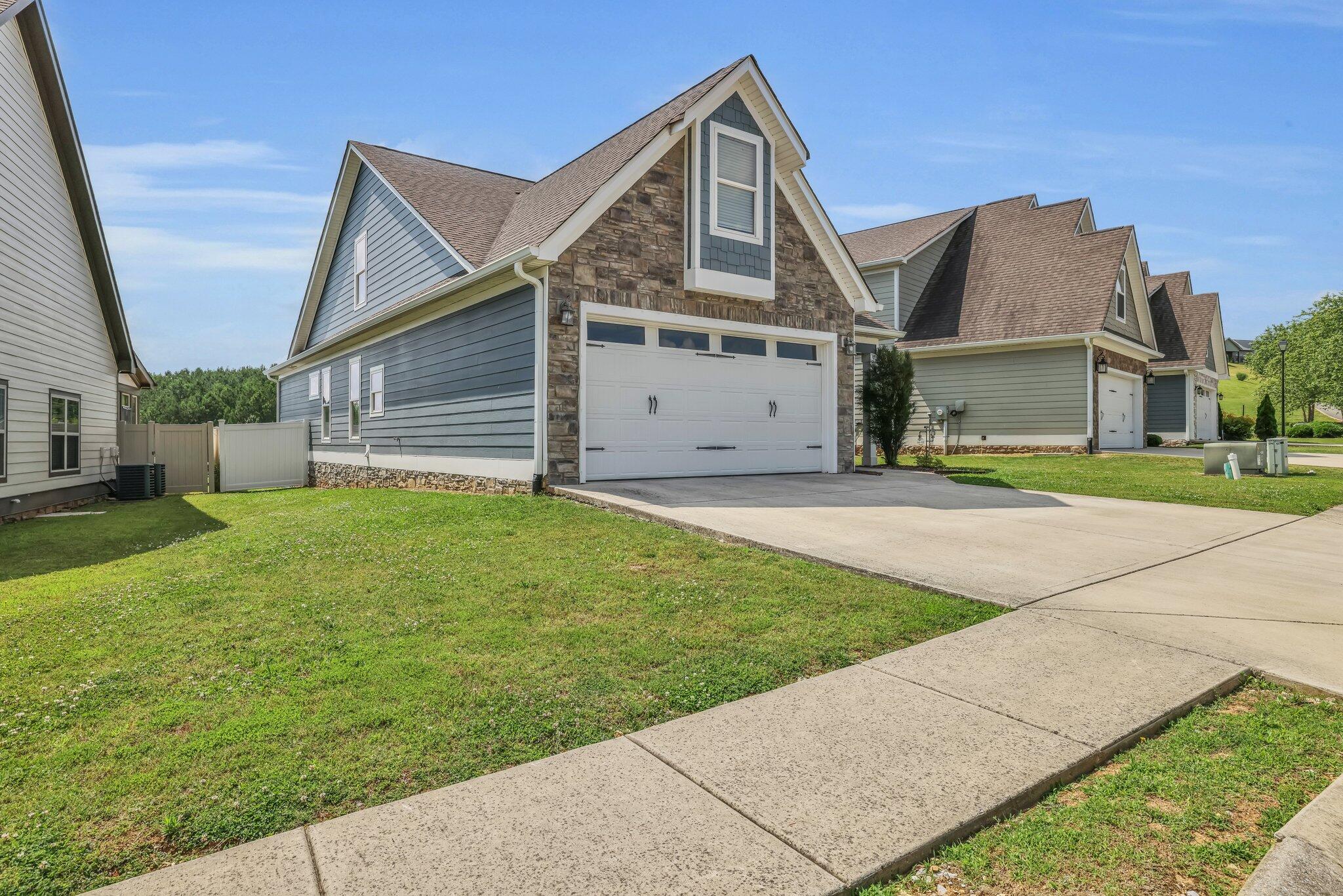 40 Sonoma Lane