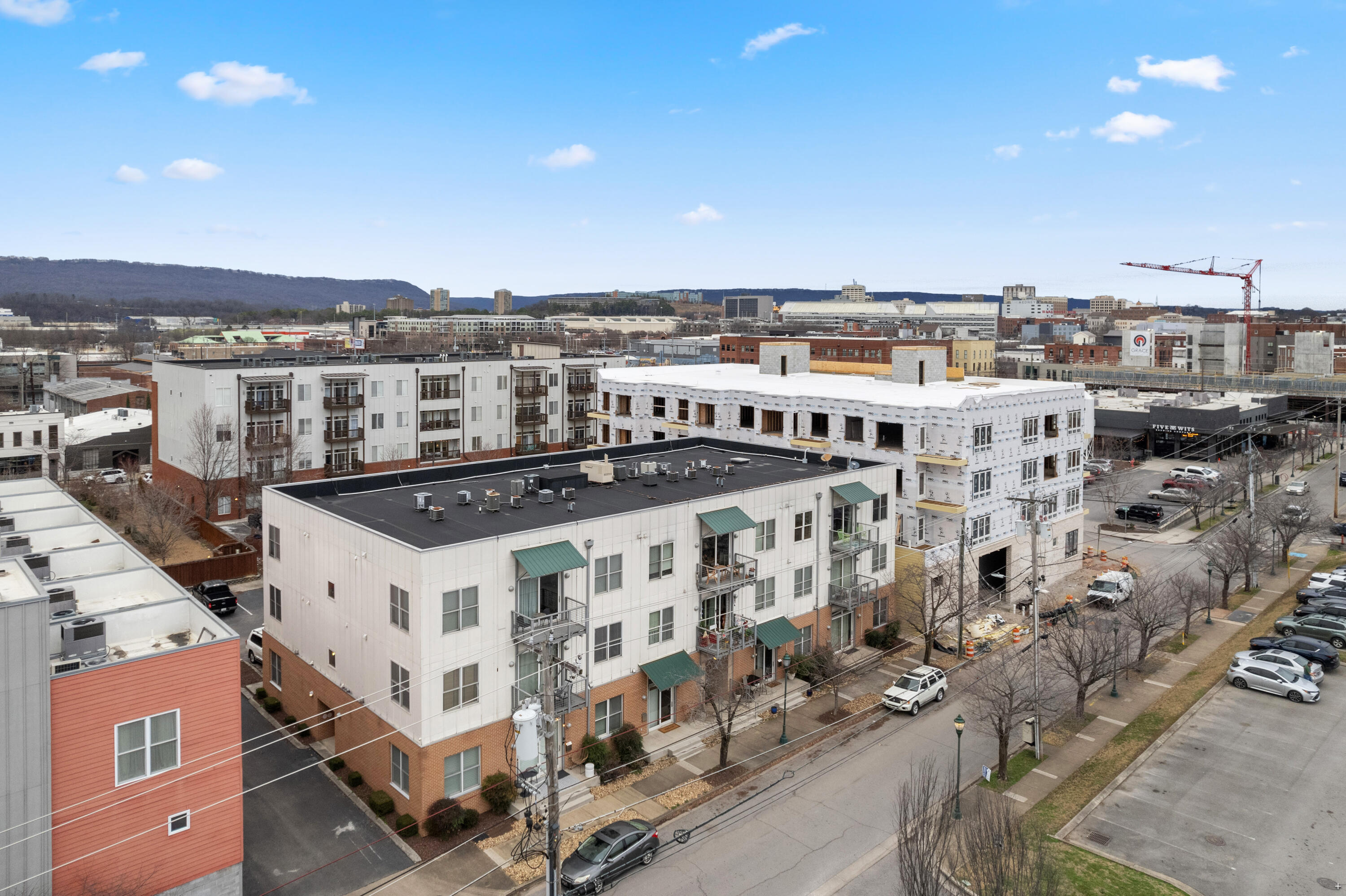 1609 Long Street, 105