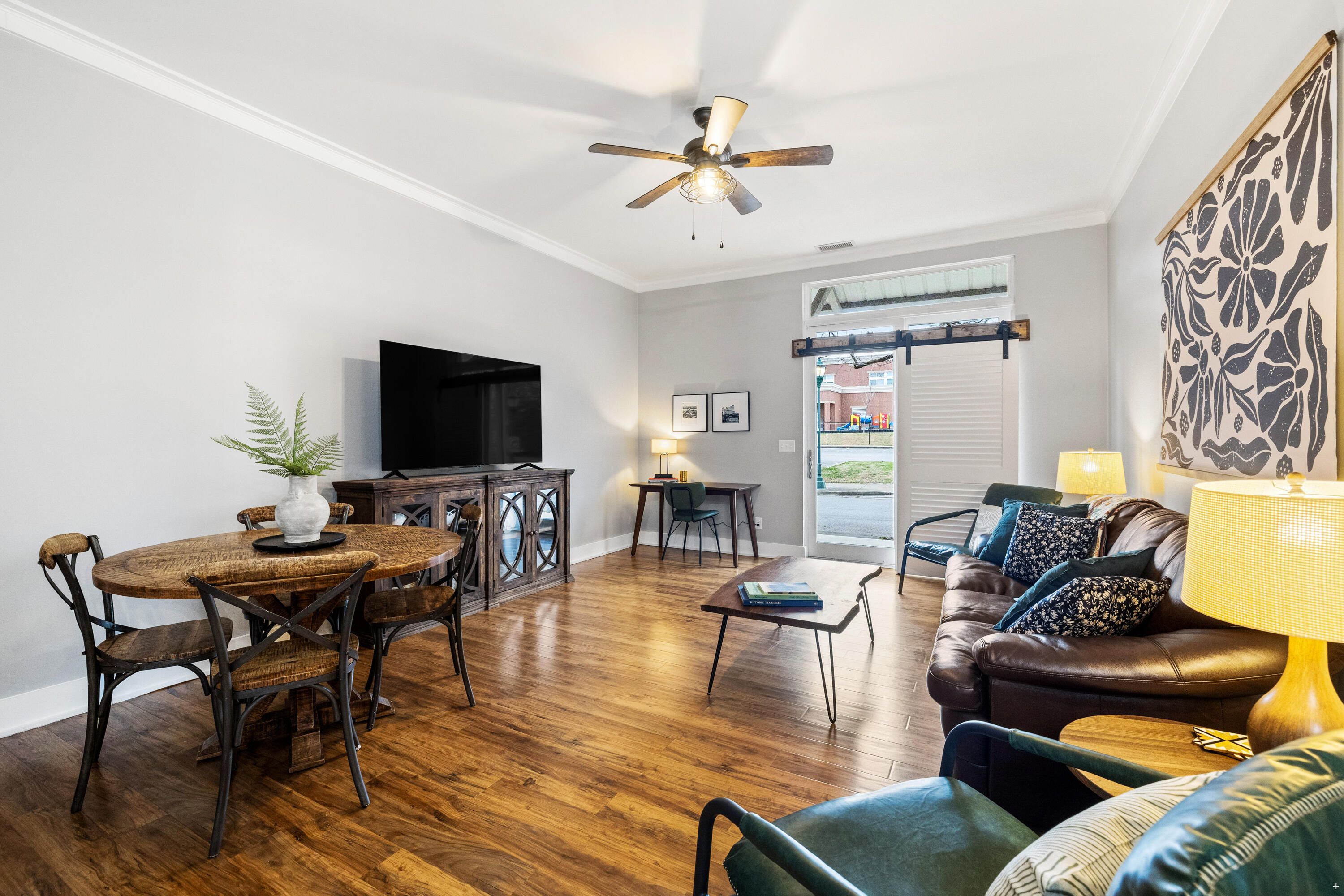 1609 Long Street, 105