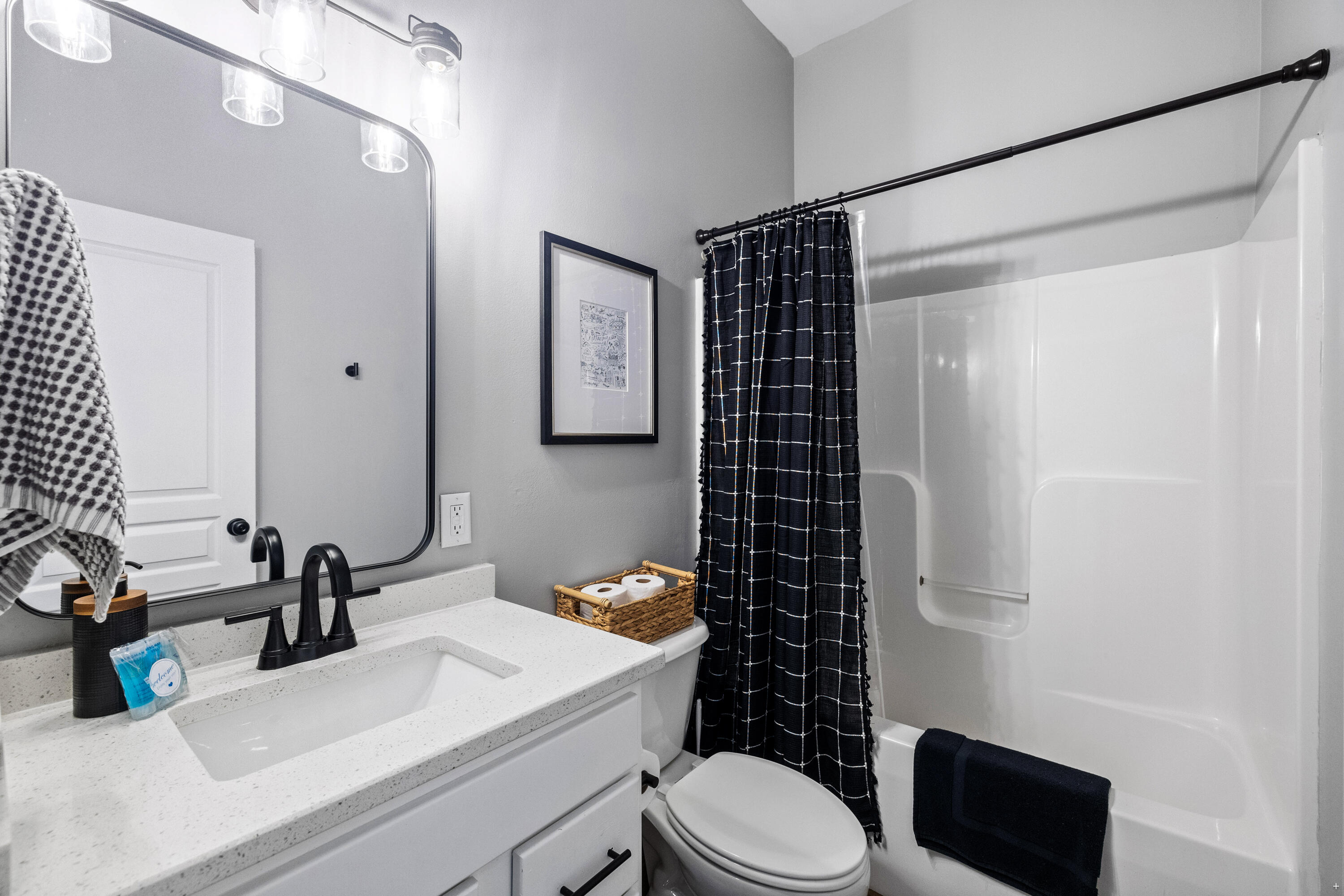 1609 Long Street, 105